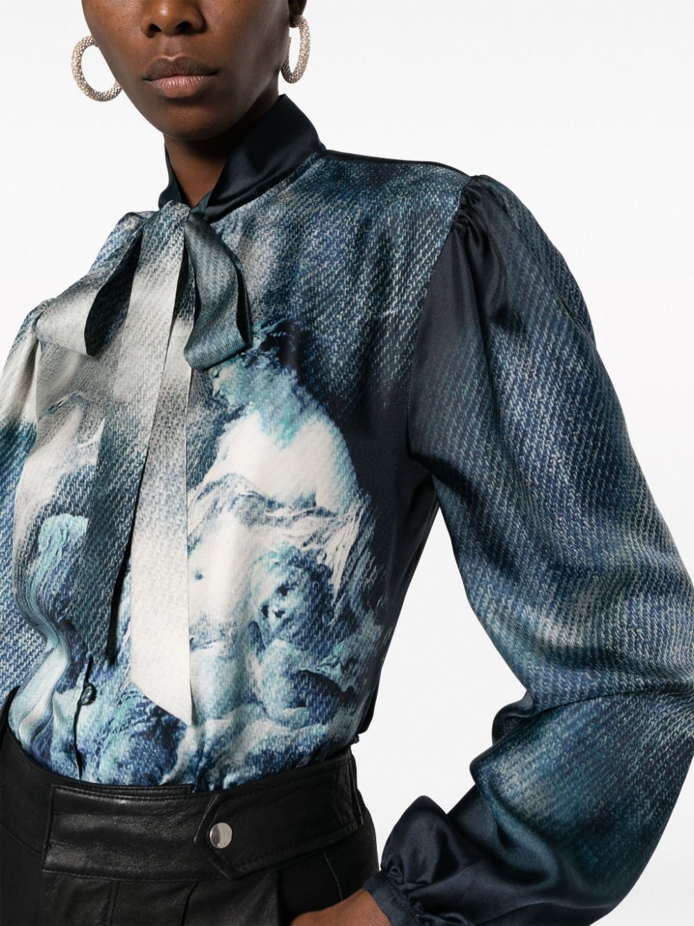 graphic-print silk blouse - 5