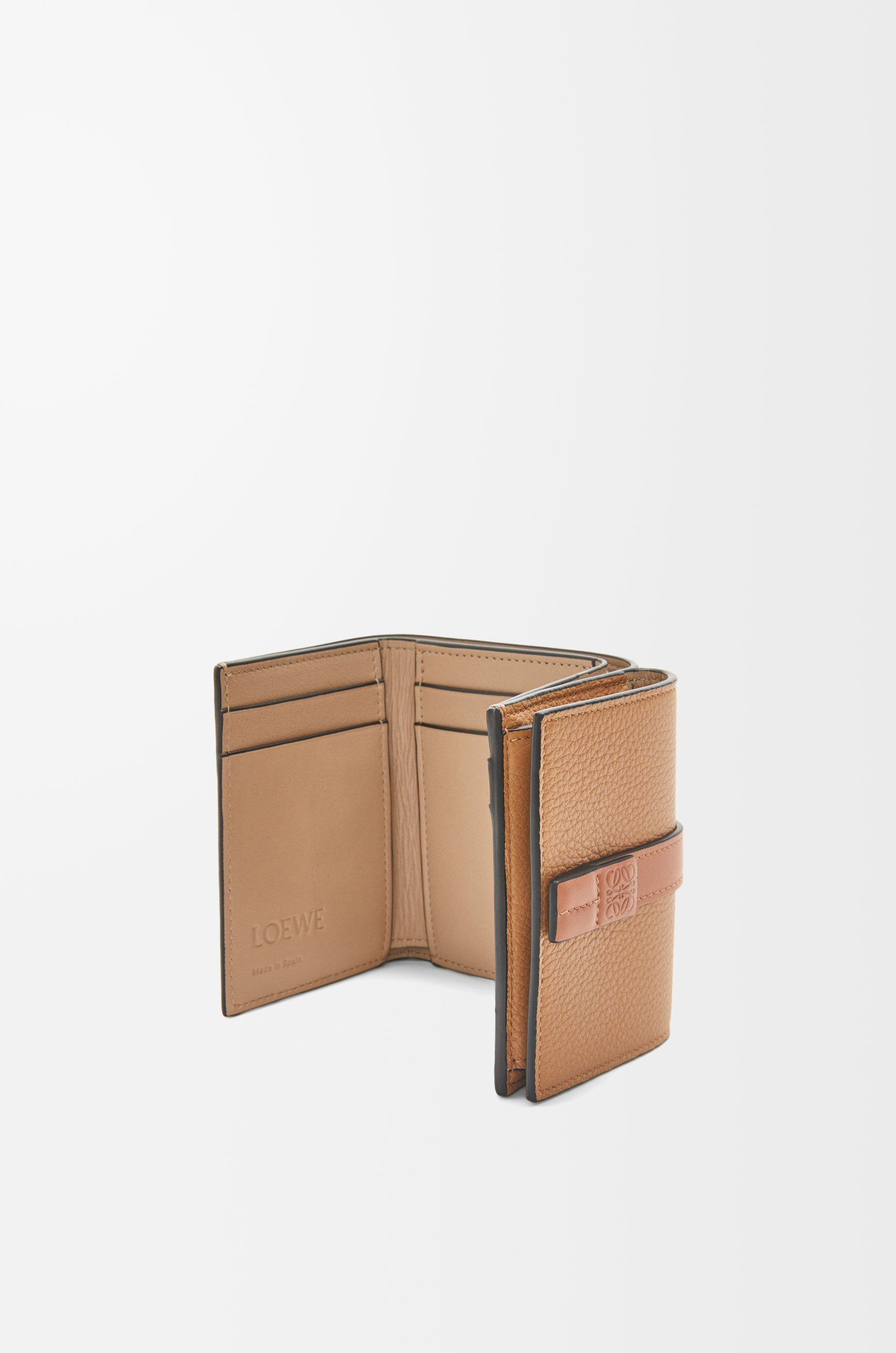 Trifold wallet in soft grained calfskin - 4