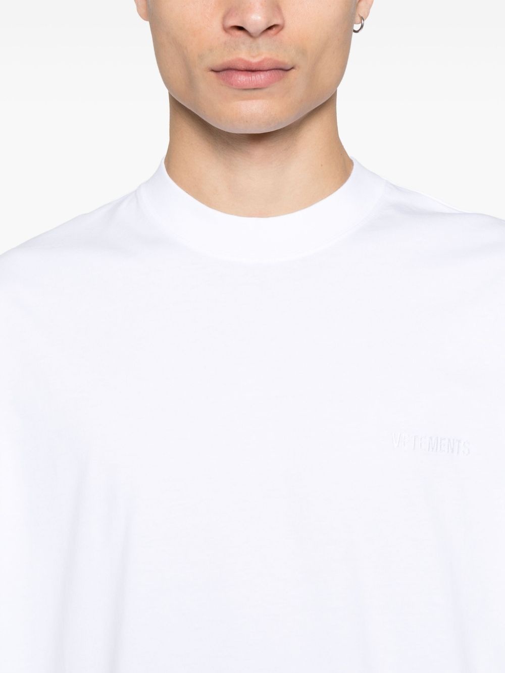 logo-embroidered T-shirt - 5