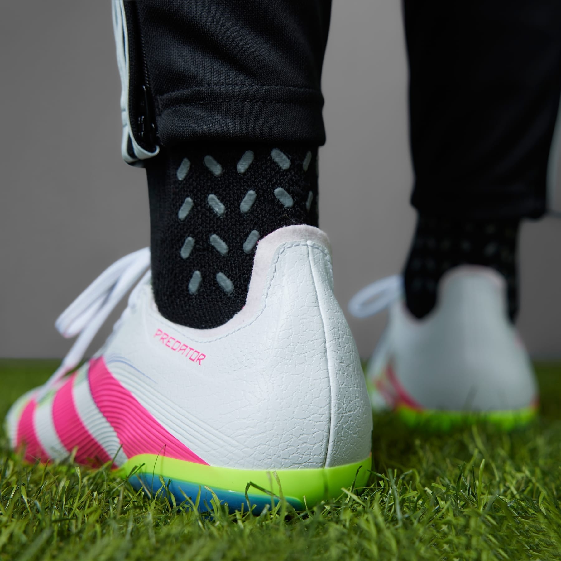 Predator League Firm/Multi-Ground Cleats - 7