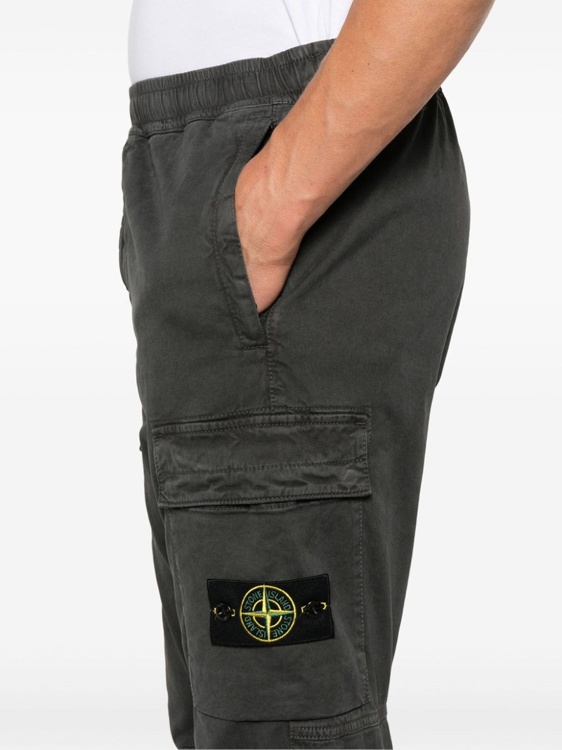 Compass-badge trousers 5