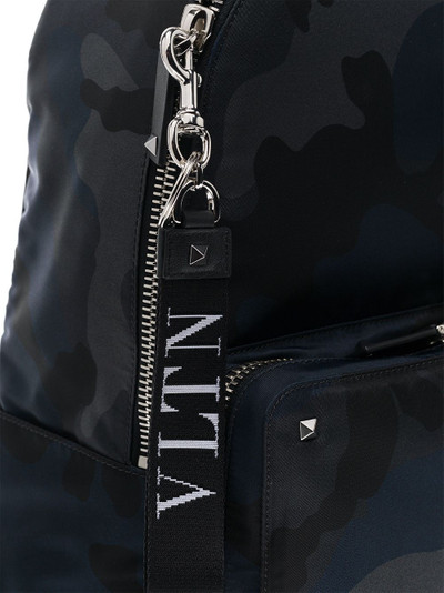 Valentino VLTN Rockstud keyring outlook