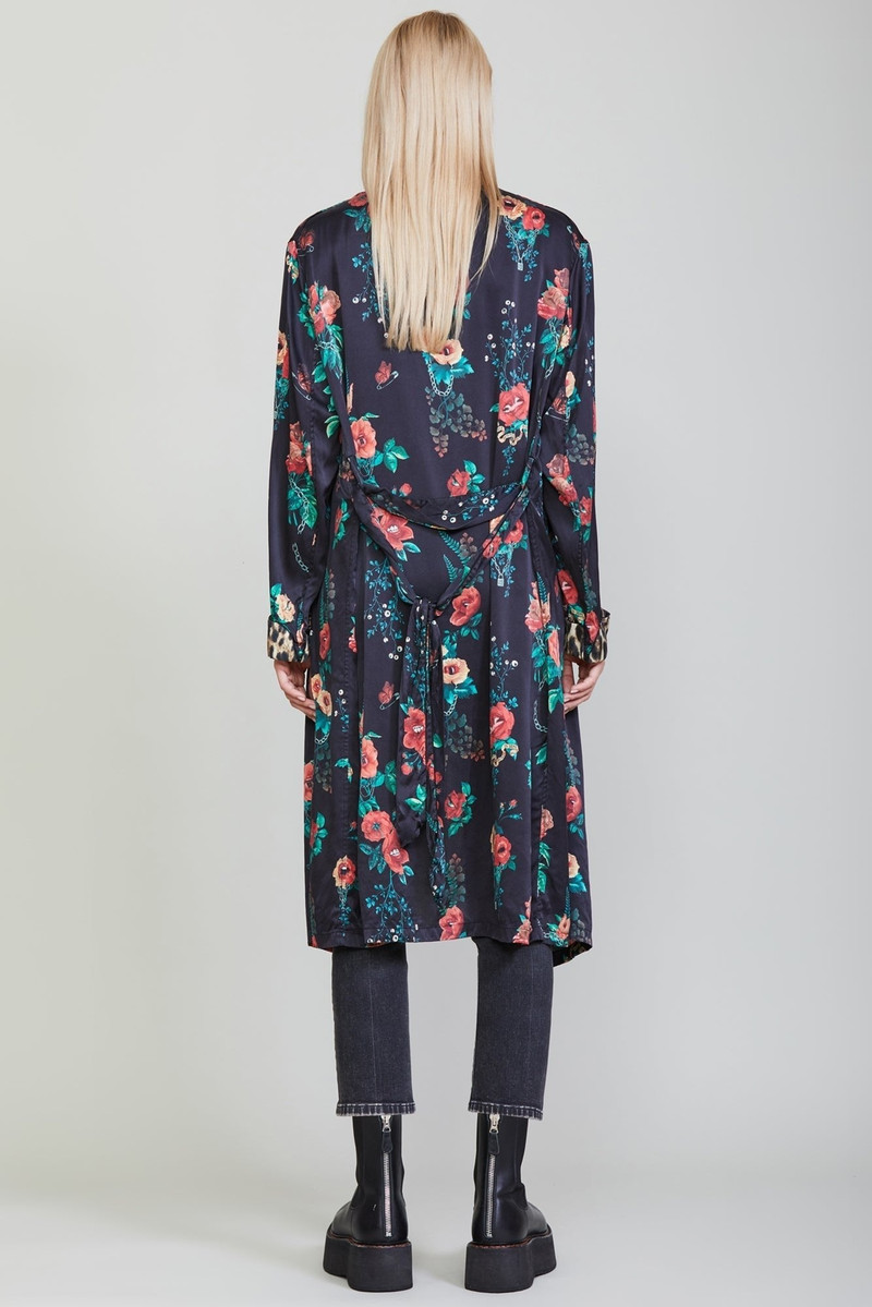 R13 SMOKING ROBE WITH PIPING - USELESS TREASURES outlook
