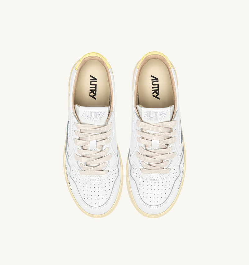 MEDALIST LOW SNEAKERS IN WHITE AND LEMON MERINGUE LEATHER 5