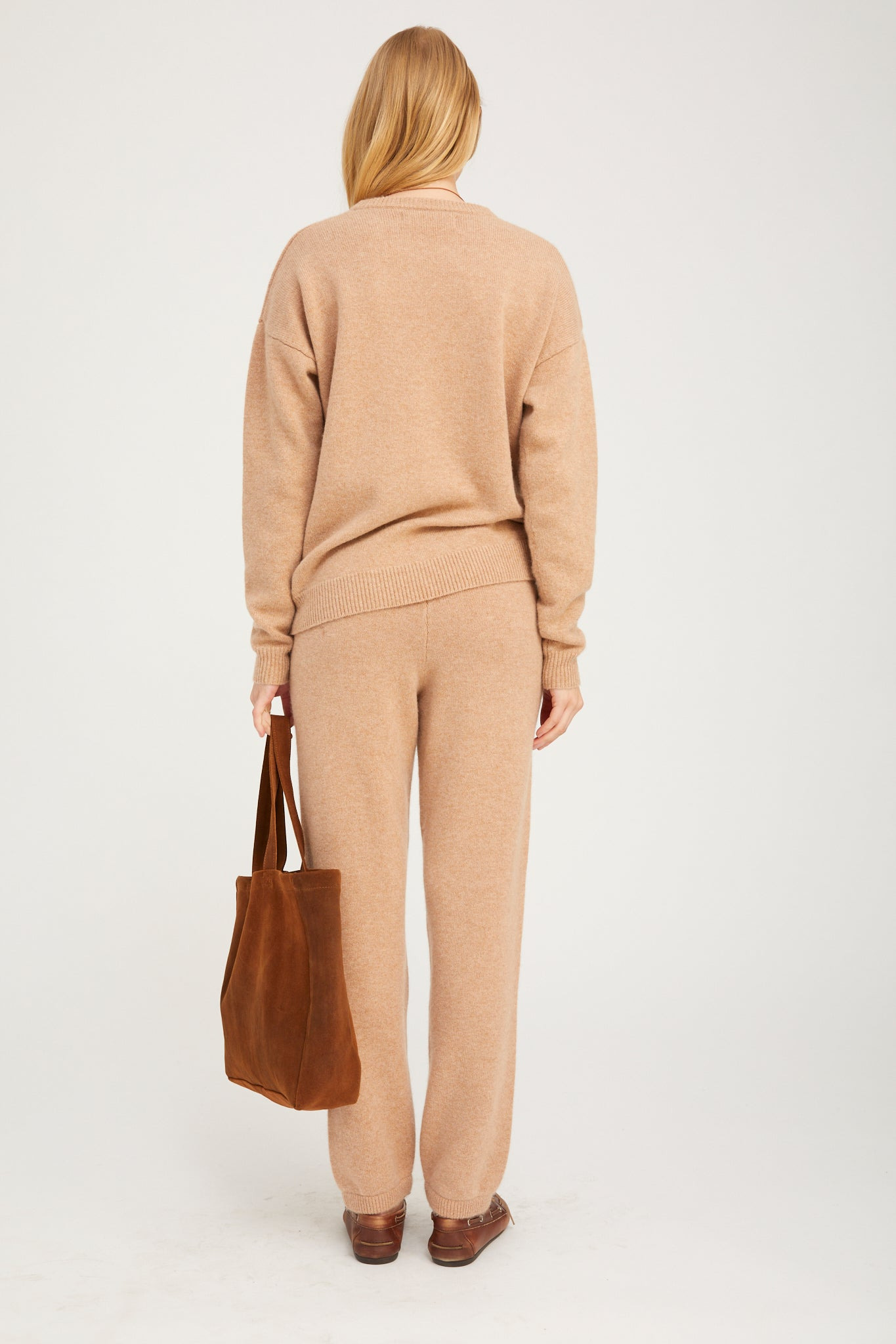 ALMONDINE CASHMERE HEART LOGO SWEATSHIRT - 4