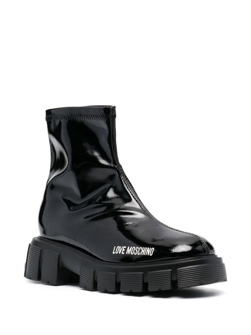 high-shine logo-print 50mm boots - 2