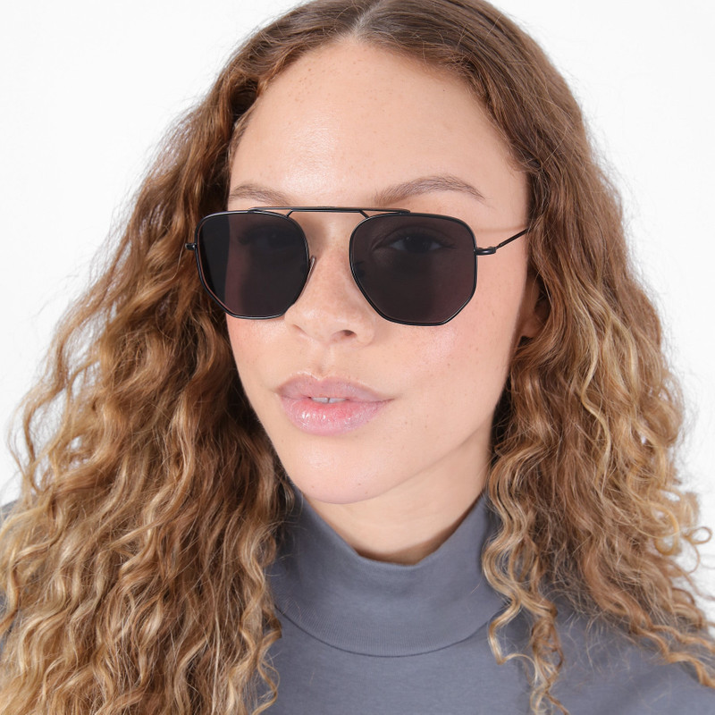 illesteva Patmos Sunglasses outlook