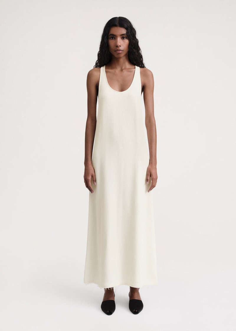 Totême Scoop-neck sablé dress macadamia outlook
