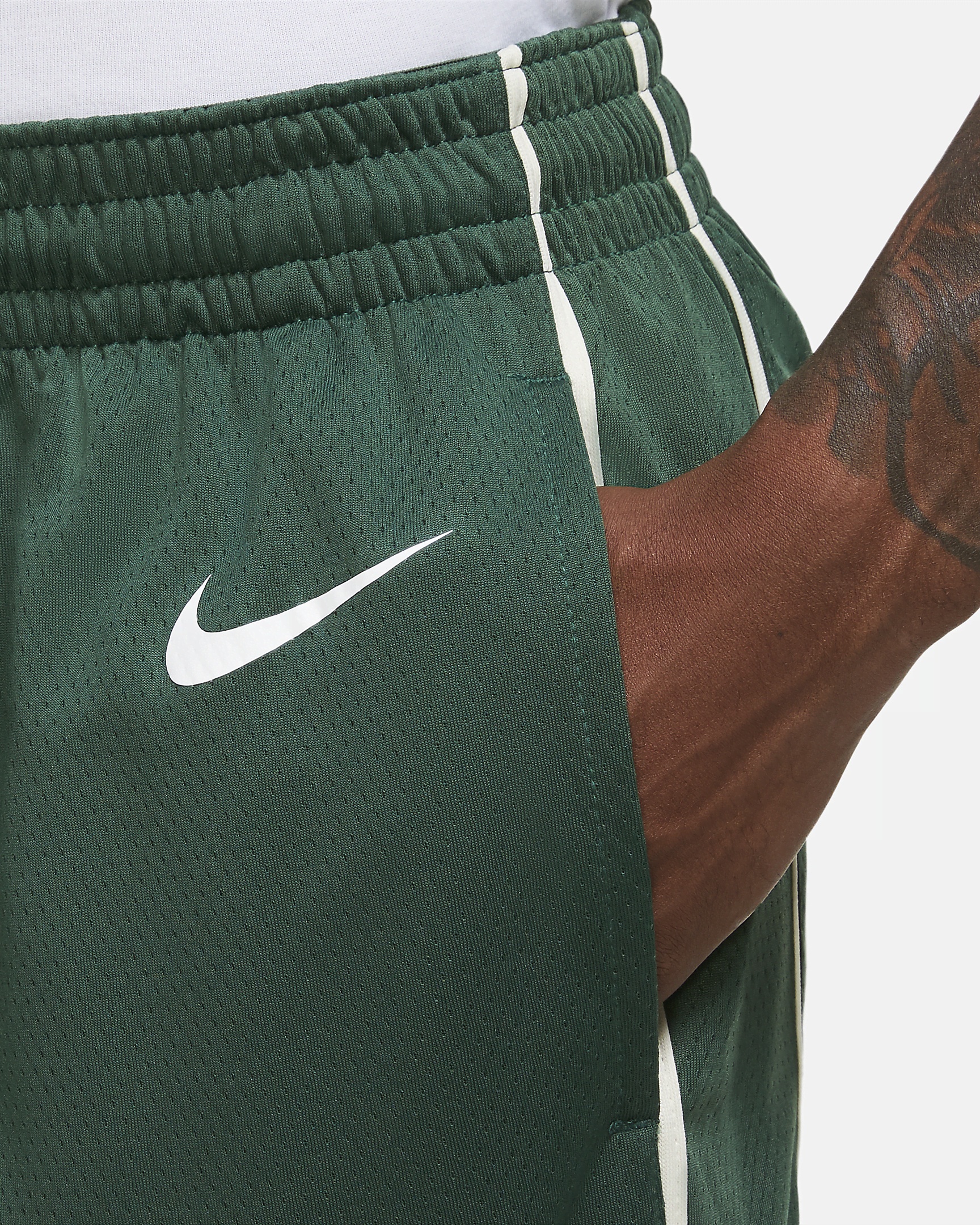 Milwaukee Bucks Icon Edition Nike Men's NBA Swingman Shorts - 4