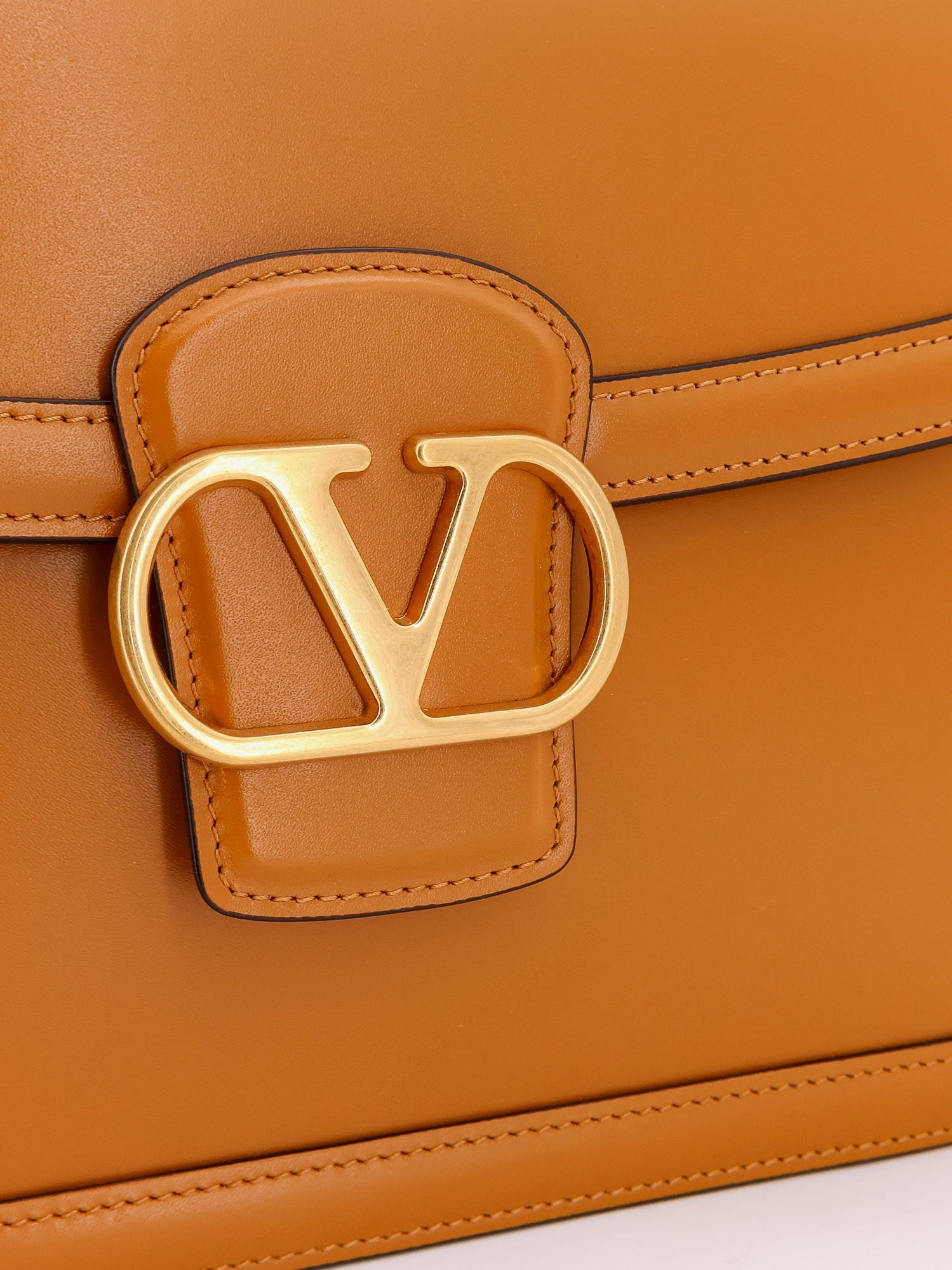 Valentino Garavani Valentino Garavani 9To5 Leather Shoulder Bag - 5