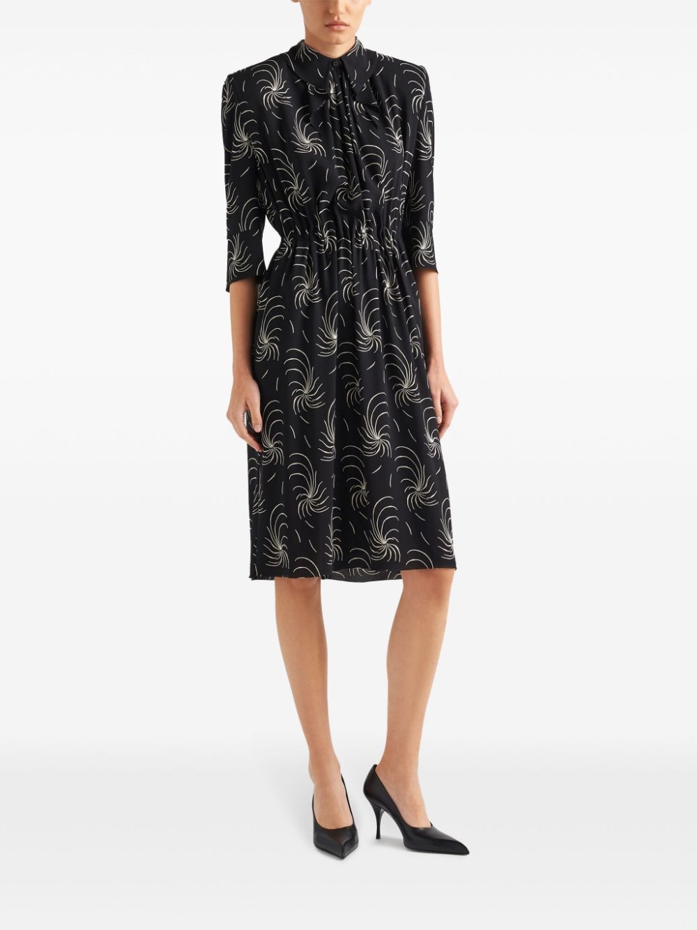 graphic-print crepe shirtdress - 2