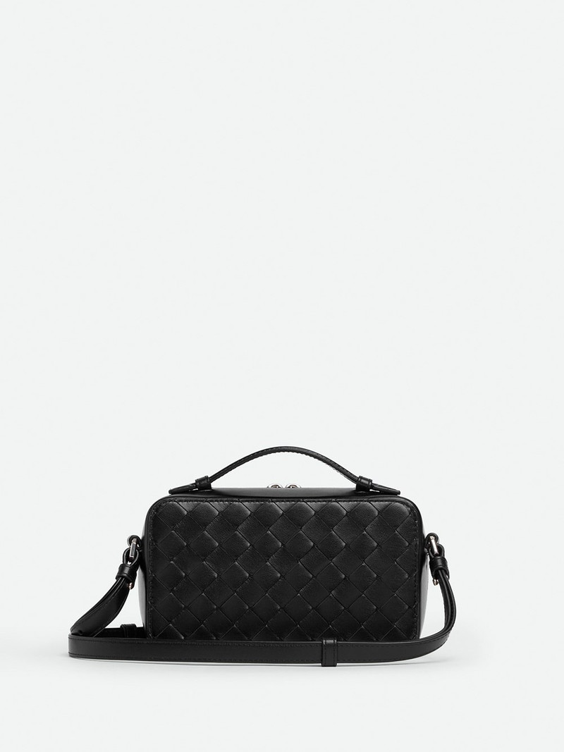 Bottega Veneta Pouch outlook