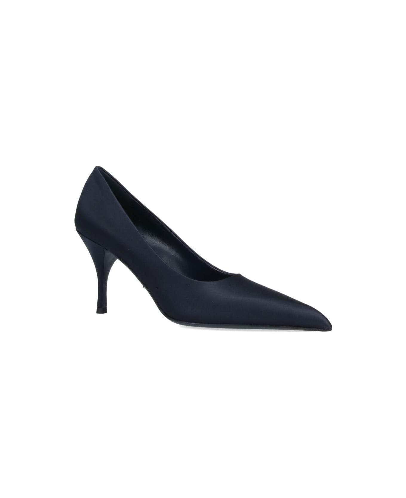 Pumps With Logo - 2