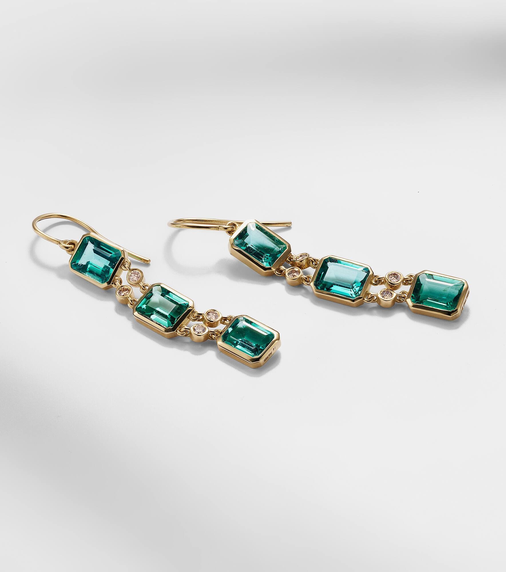 Sofia 18kt gold drop earrings with apatites and diamonds - 5