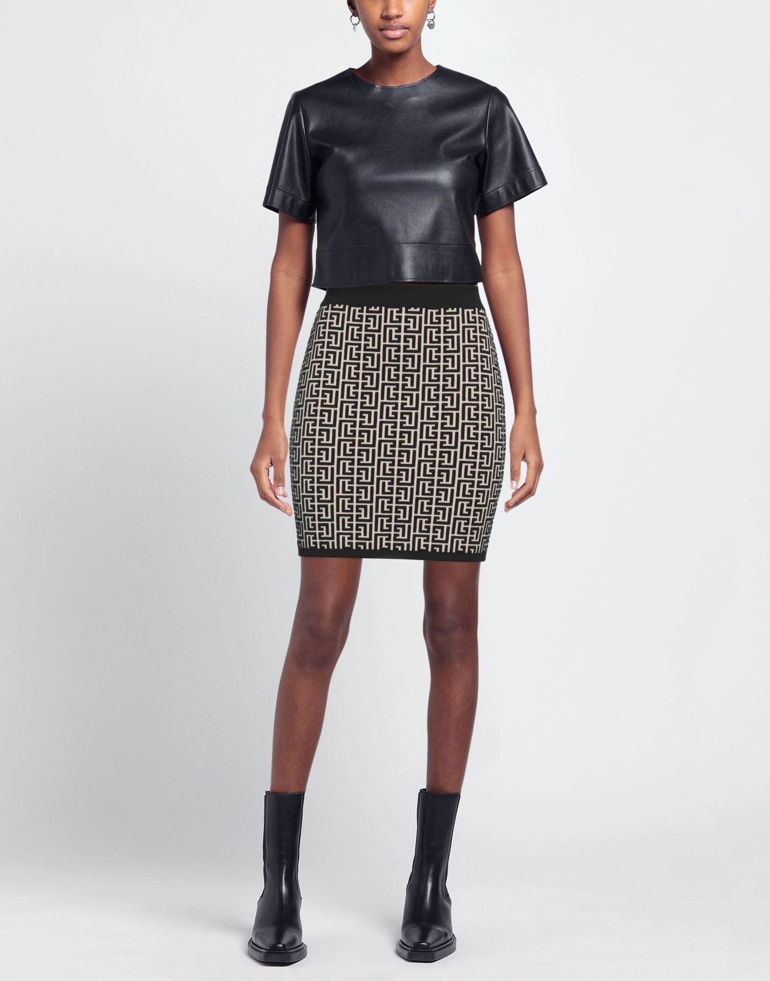 Black Women's Mini Skirt - 2