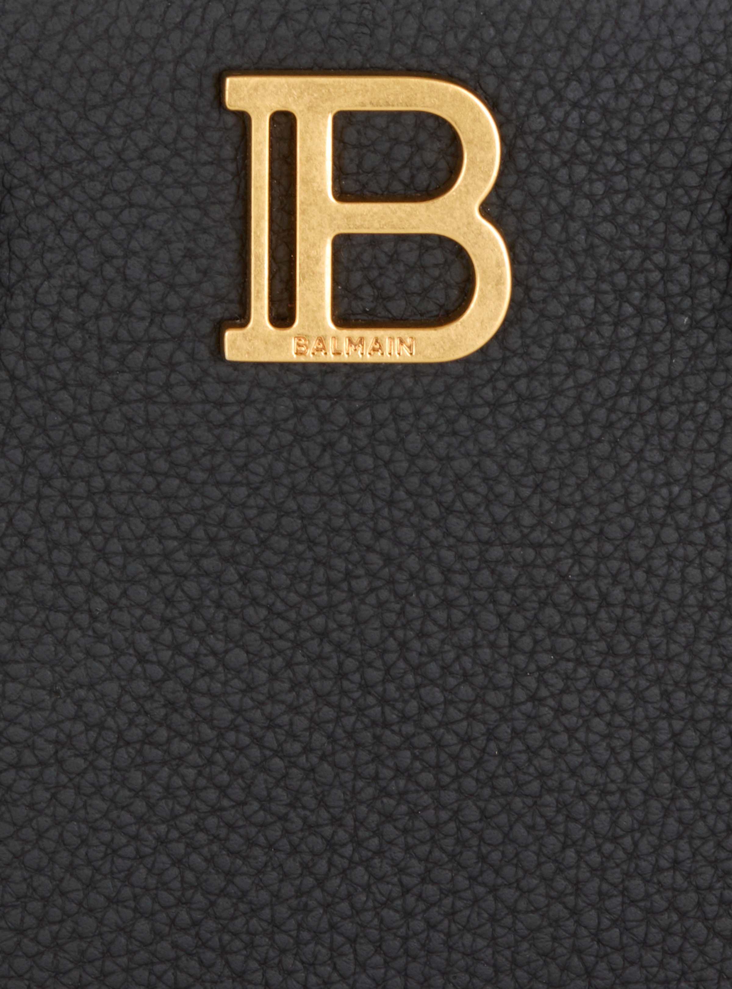 Small B-Buzz Top Handle bag in grained leather - 7