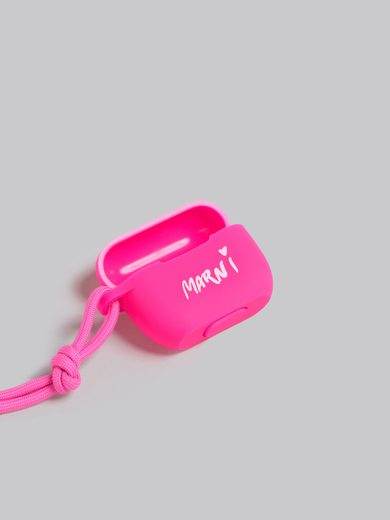 FUCHSIA GUMMY AIRPODS CASE 4