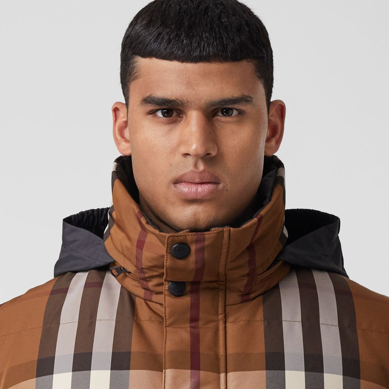 Burberry Packaway Hood Reversible Check Nylon Puffer Gilet outlook