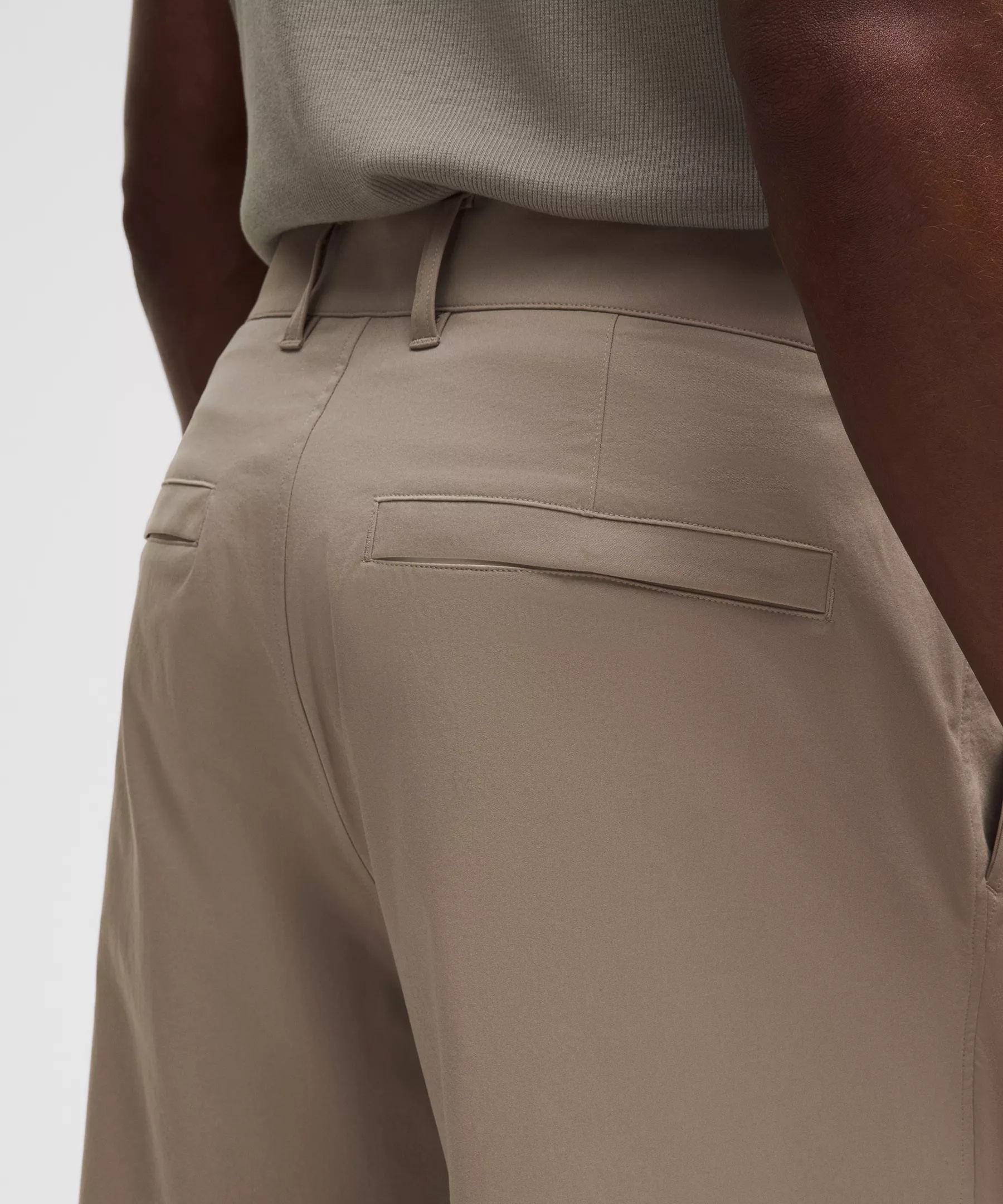 Woven Classic-Fit Pleated Trouser *Regular - 6