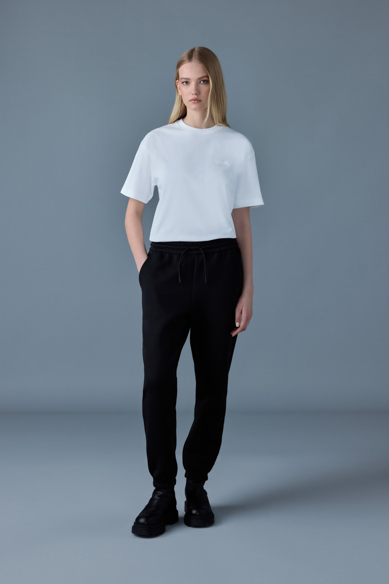 MACKAGE TEE-R Tee-shirt with Mackage silicone logo outlook