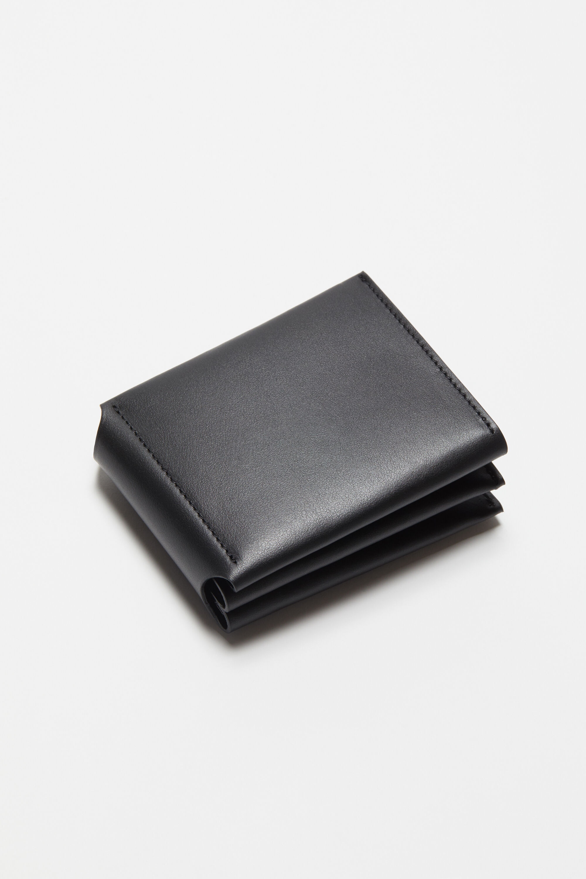 Leather trifold wallet - Black - 4