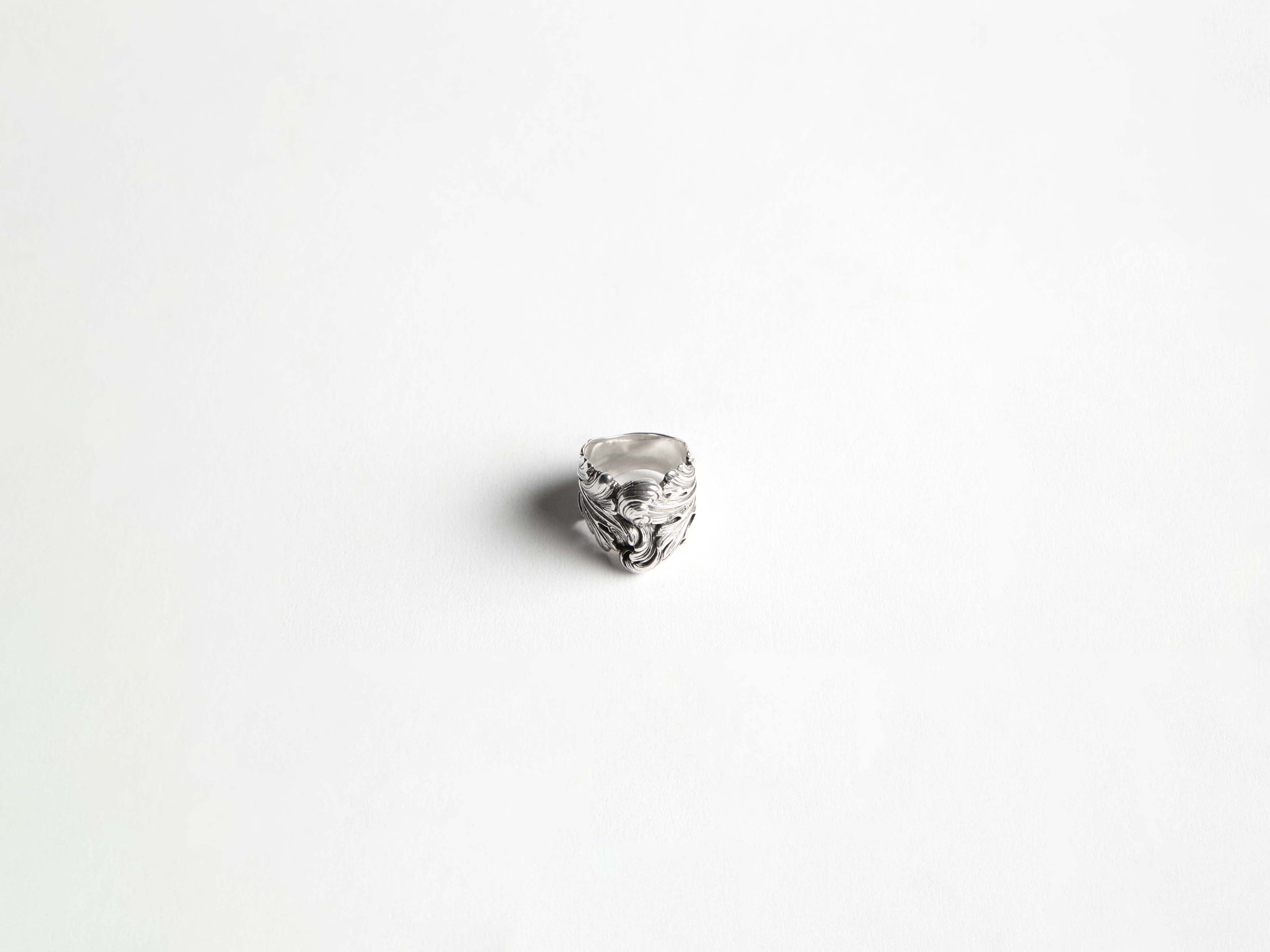 BAROQUE CASTED RING IN 18KT WHITE GOLD - 2