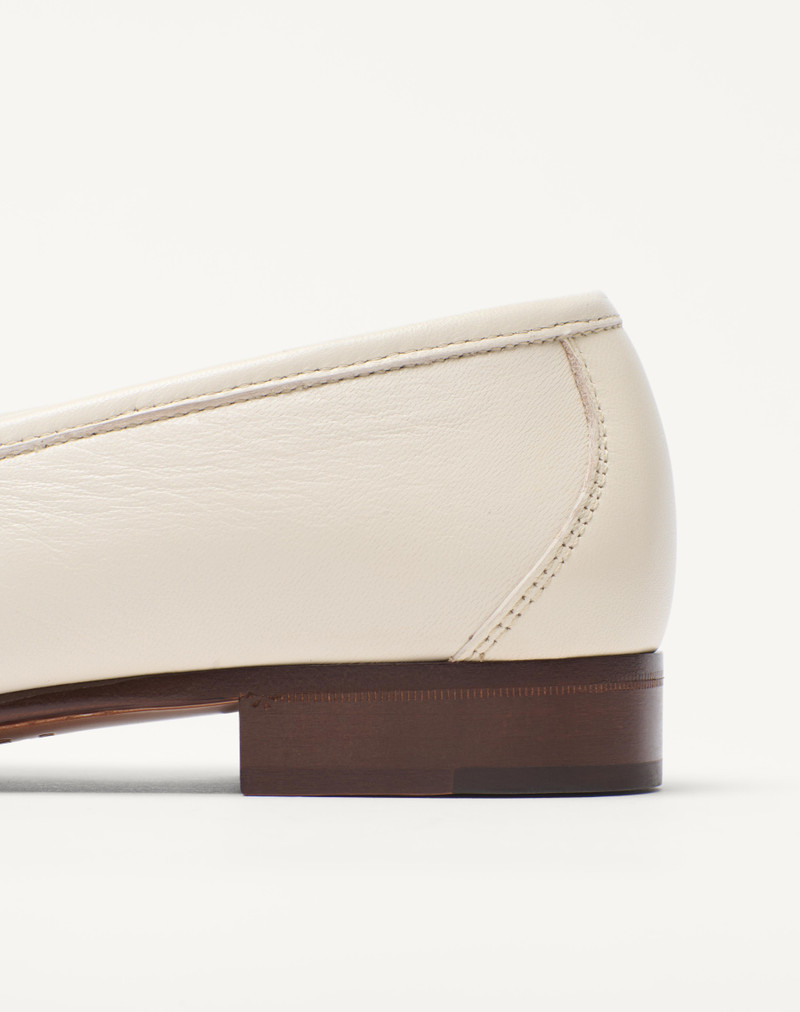 VLOGO SIGNATURE KIDSKIN MOCCASIN 7