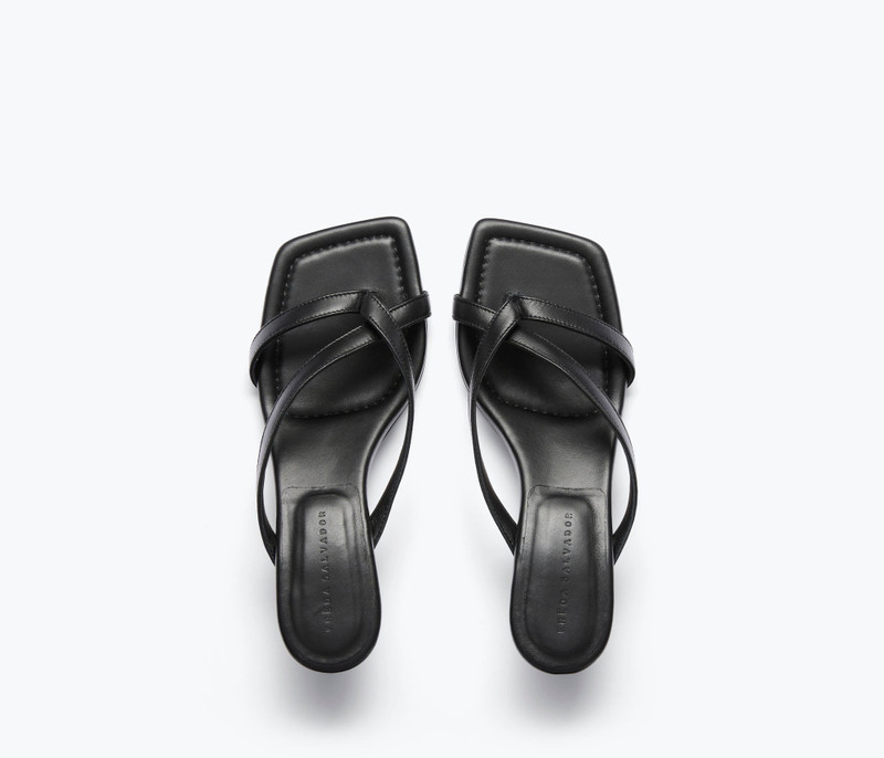 ELAINE HEEL 4