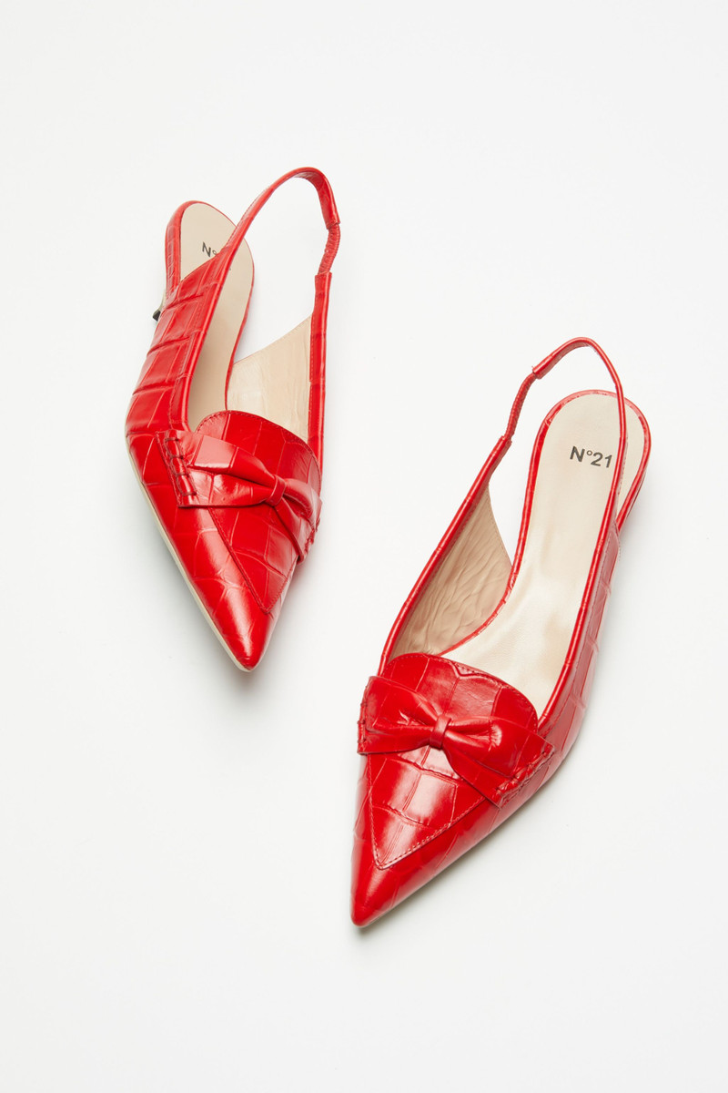 BOW-EMBELLISHED SLINGBACK PUMPS 5