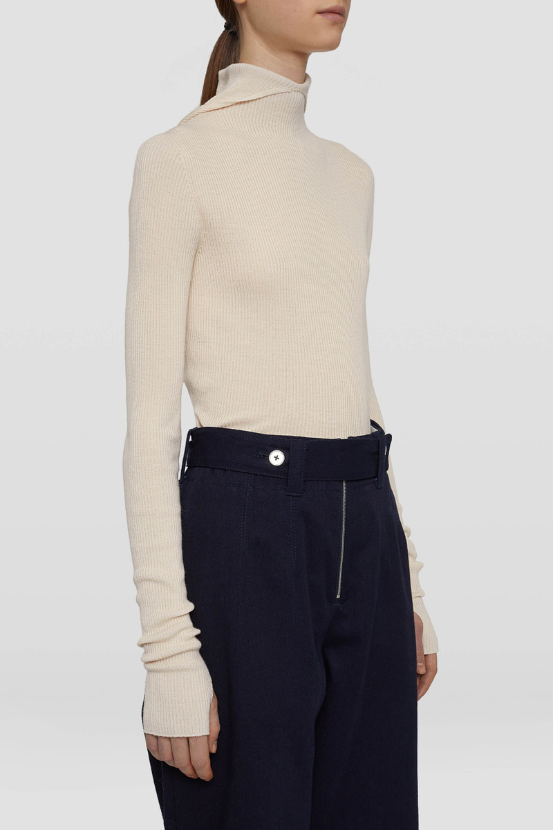 Hooded Sweater 5