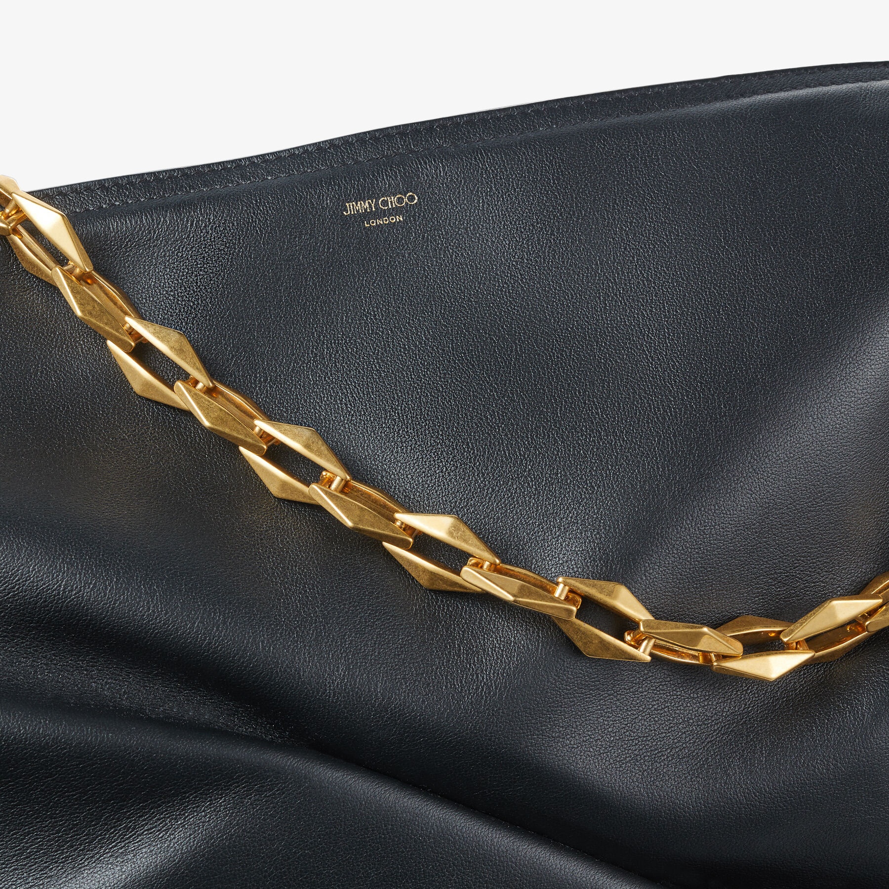 Diamond Soft Hobo M
Black Soft Calf Leather Hobo Bag with Chain Strap - 8