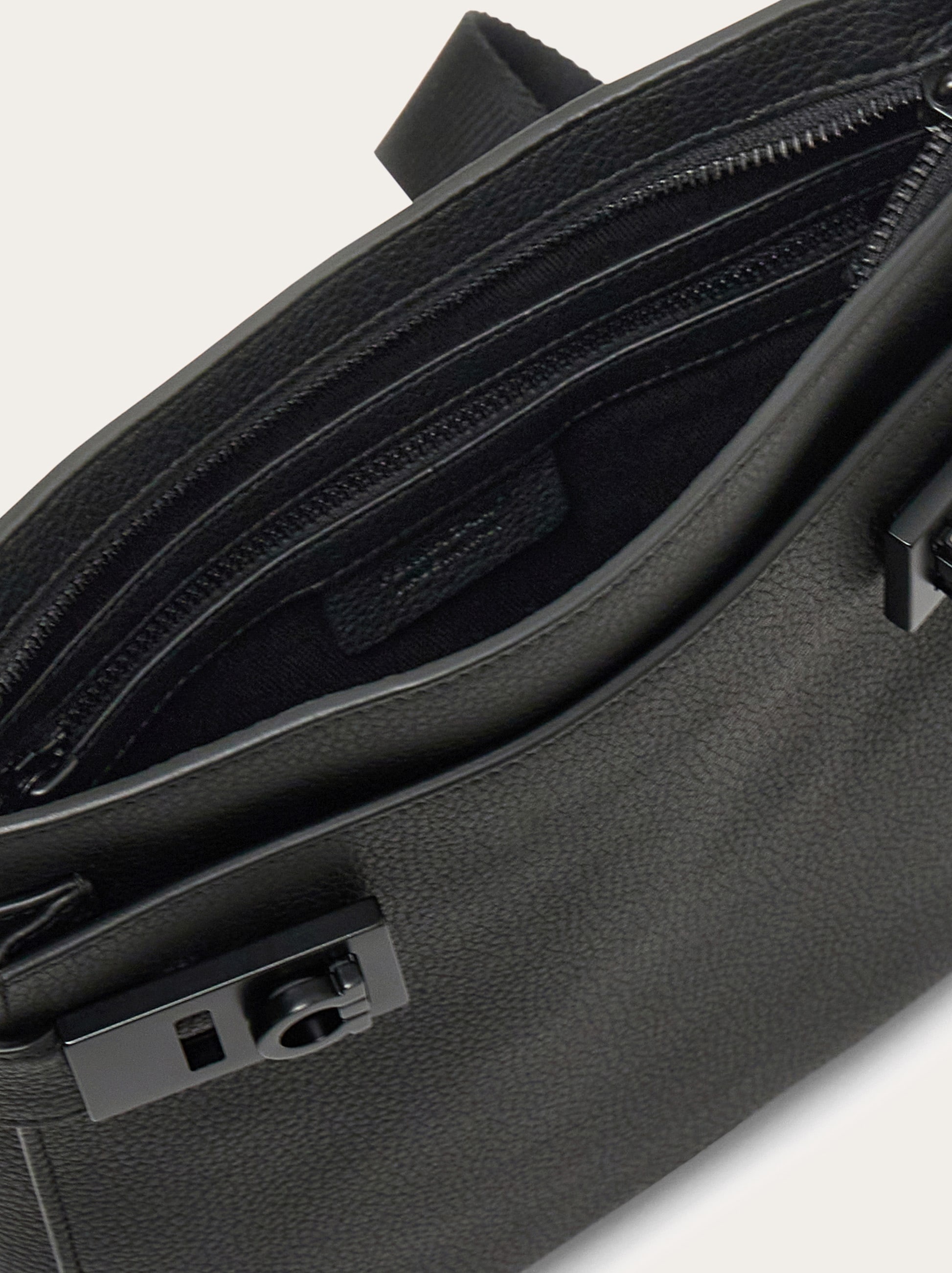 Shoulder bag - 5