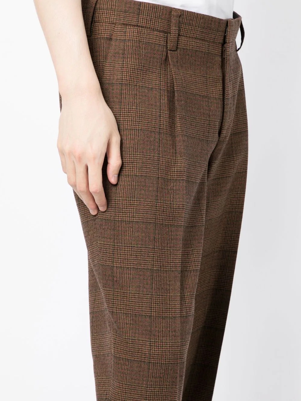 check-print cropped trousers - 5