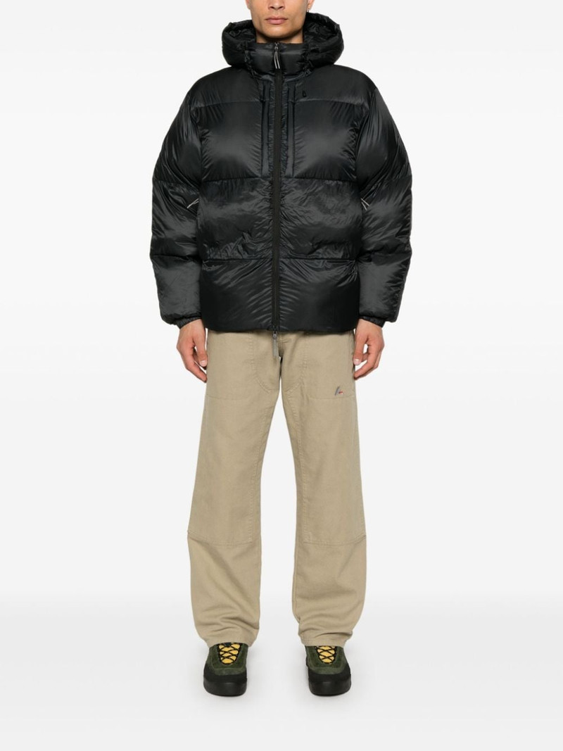 ROA Heavy down jacket outlook