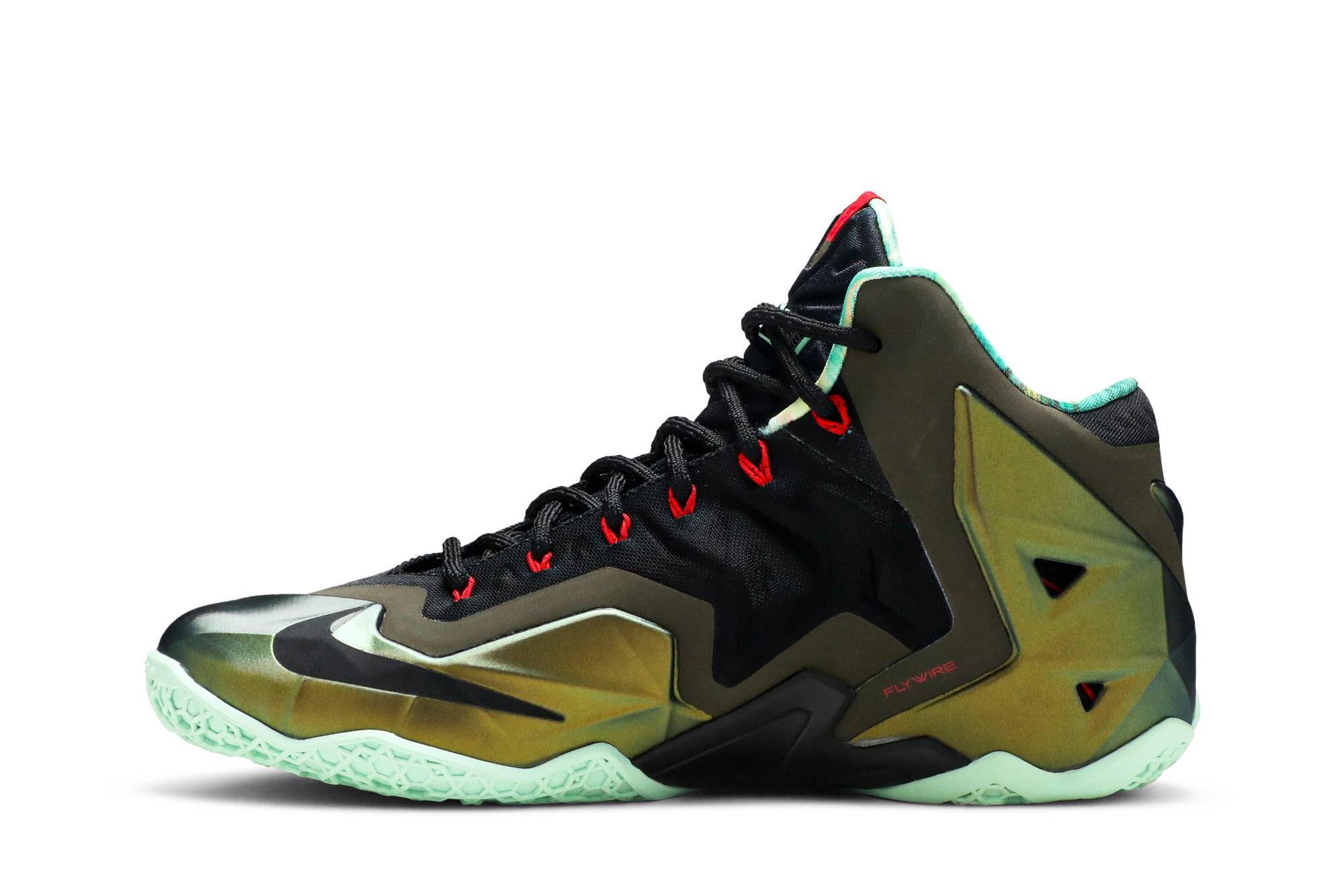 LeBron 11 'King's Pride' - 3