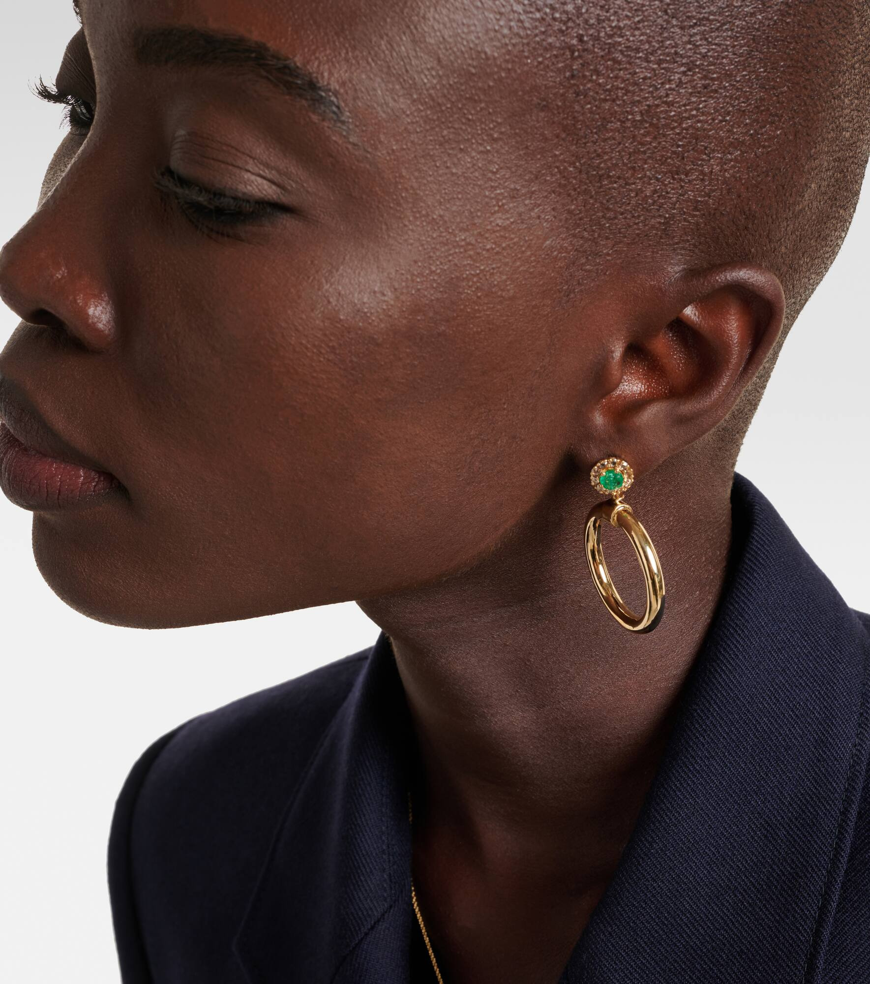 Endless 18kt gold hoop earrings with diamonds and emeralds - 3
