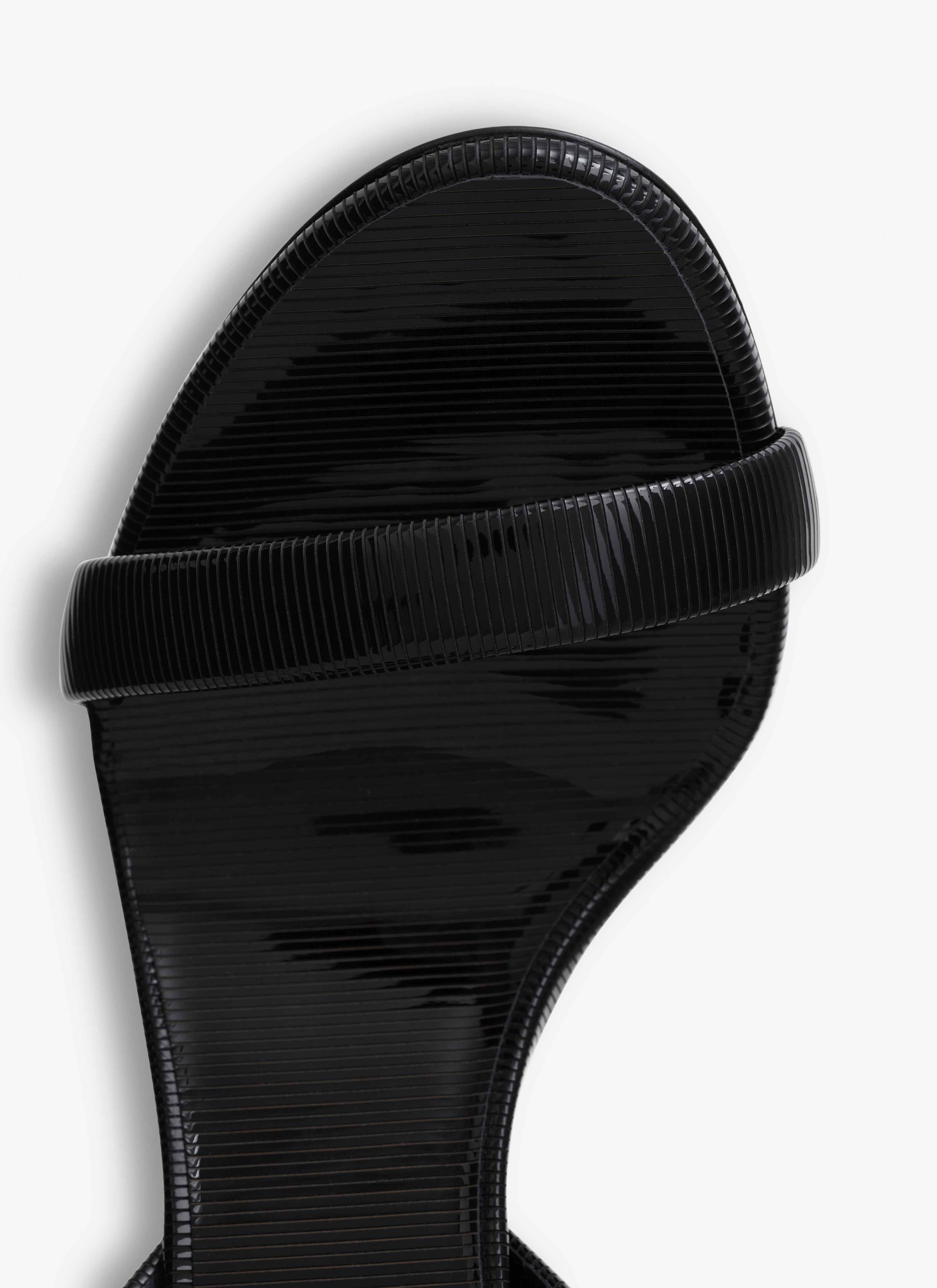 CHAIN SANDALS IN PATENT CALFSKIN - 4
