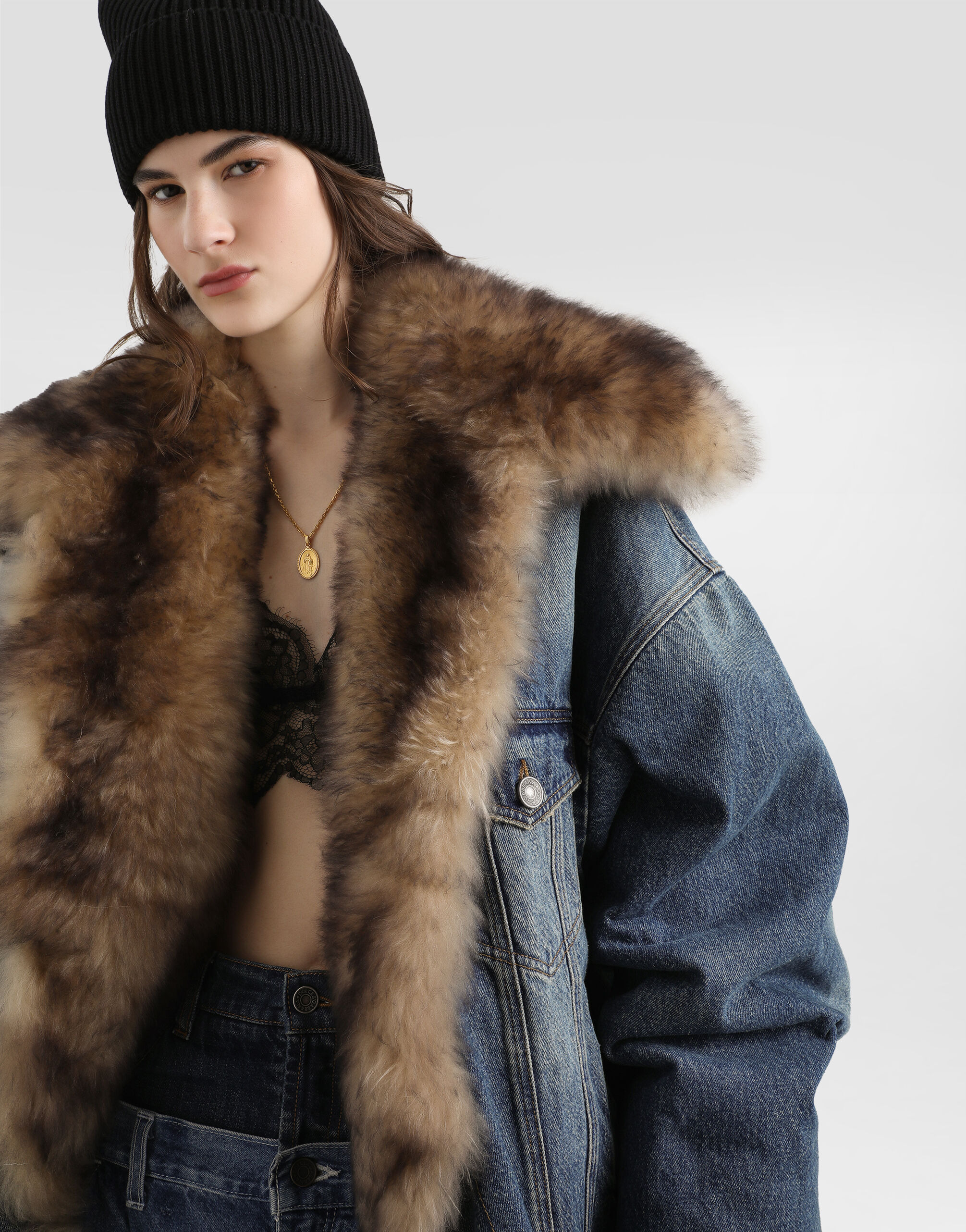 Denim jacket with fur - 4
