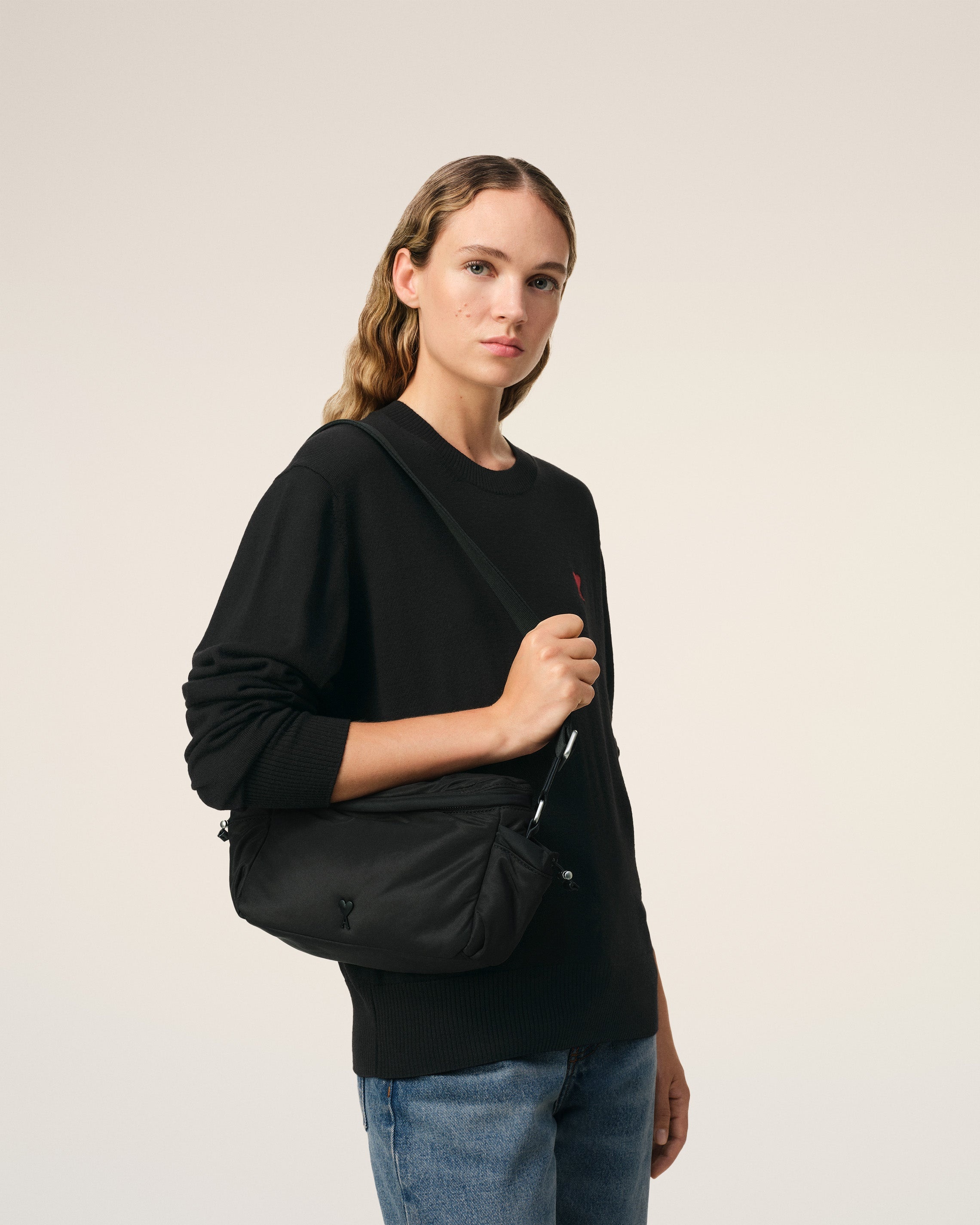 BLACK AMI DE COEUR MESSENGER BAG - 2