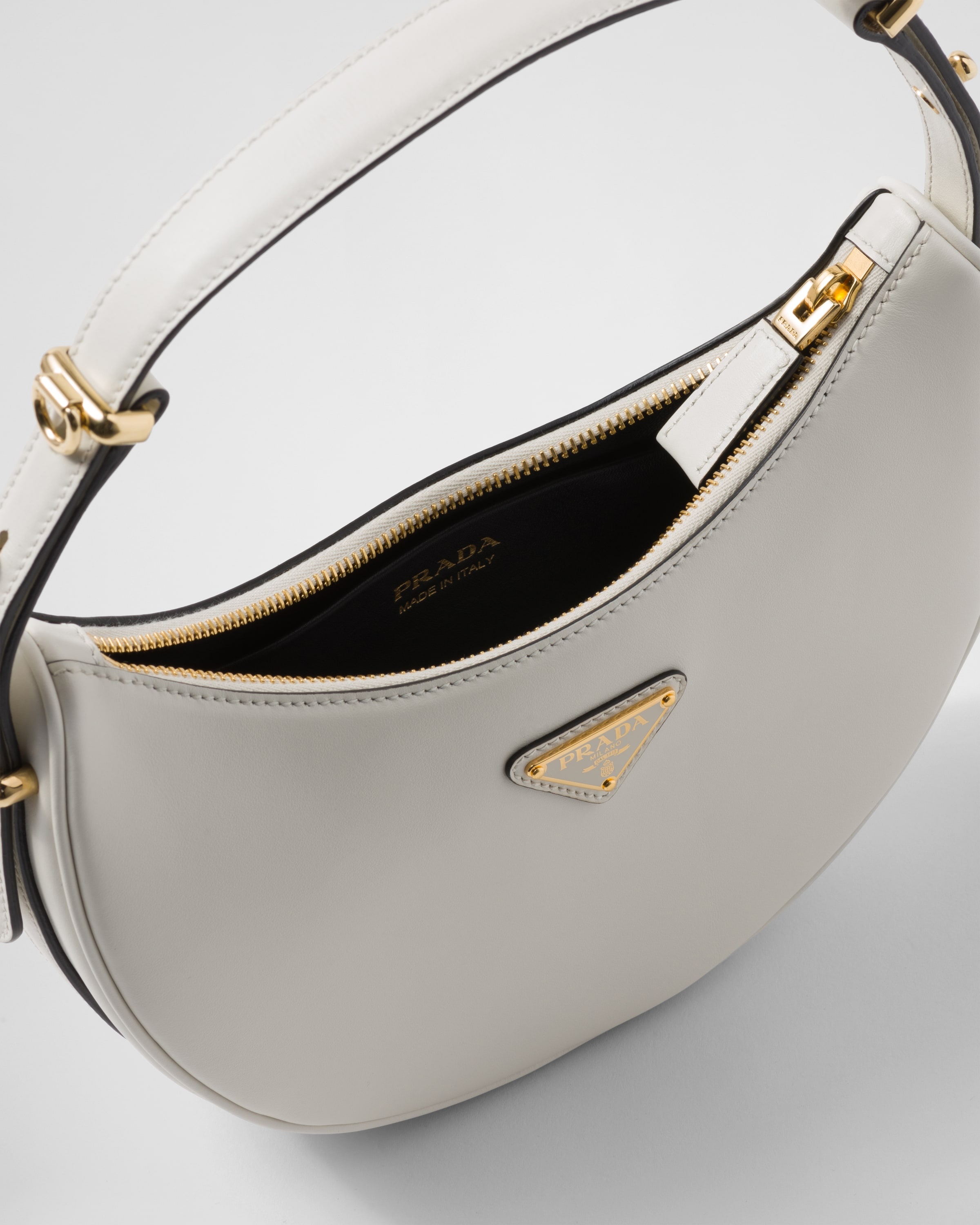 Prada Arqué leather shoulder bag - 4