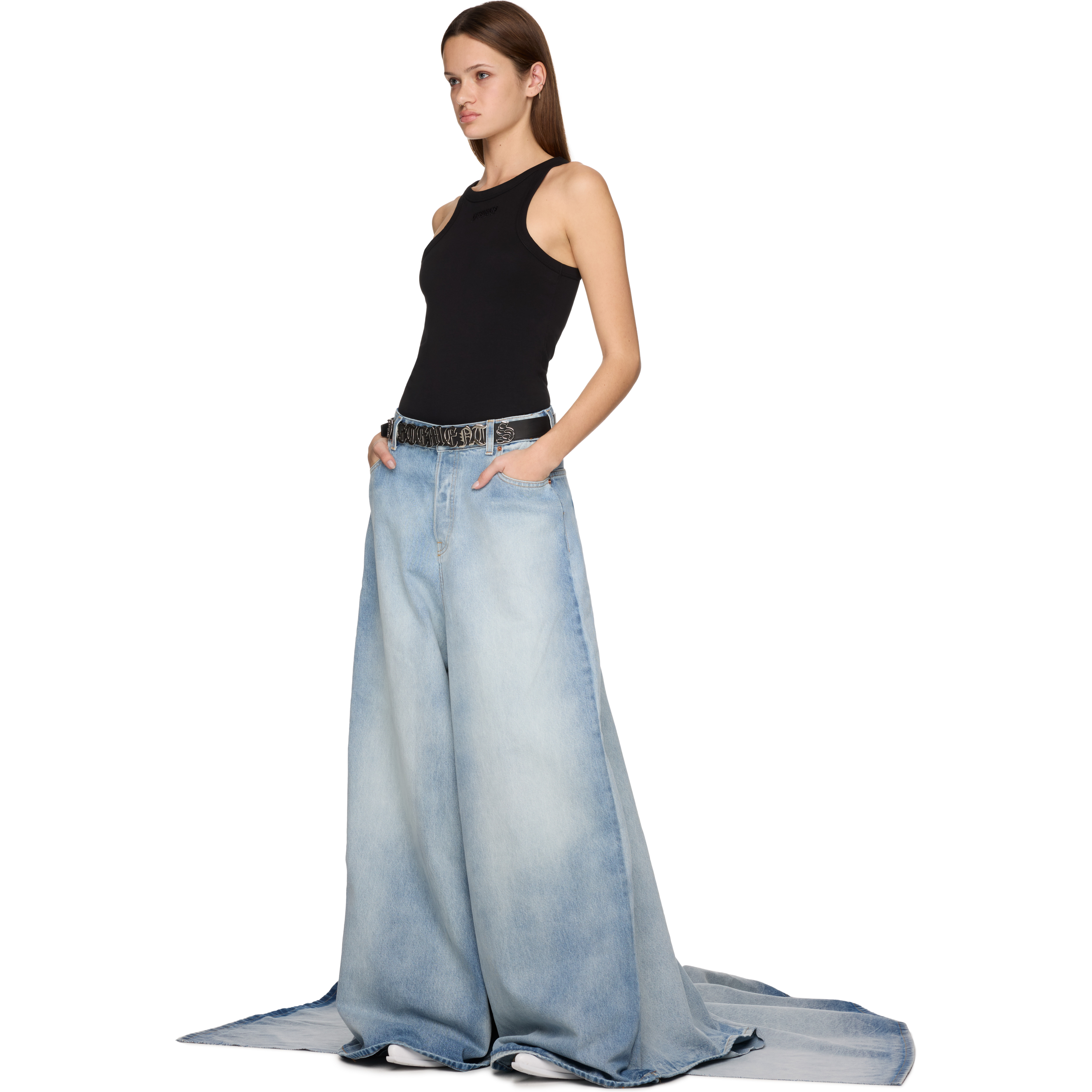 Red Carpet Train Jeans - 4