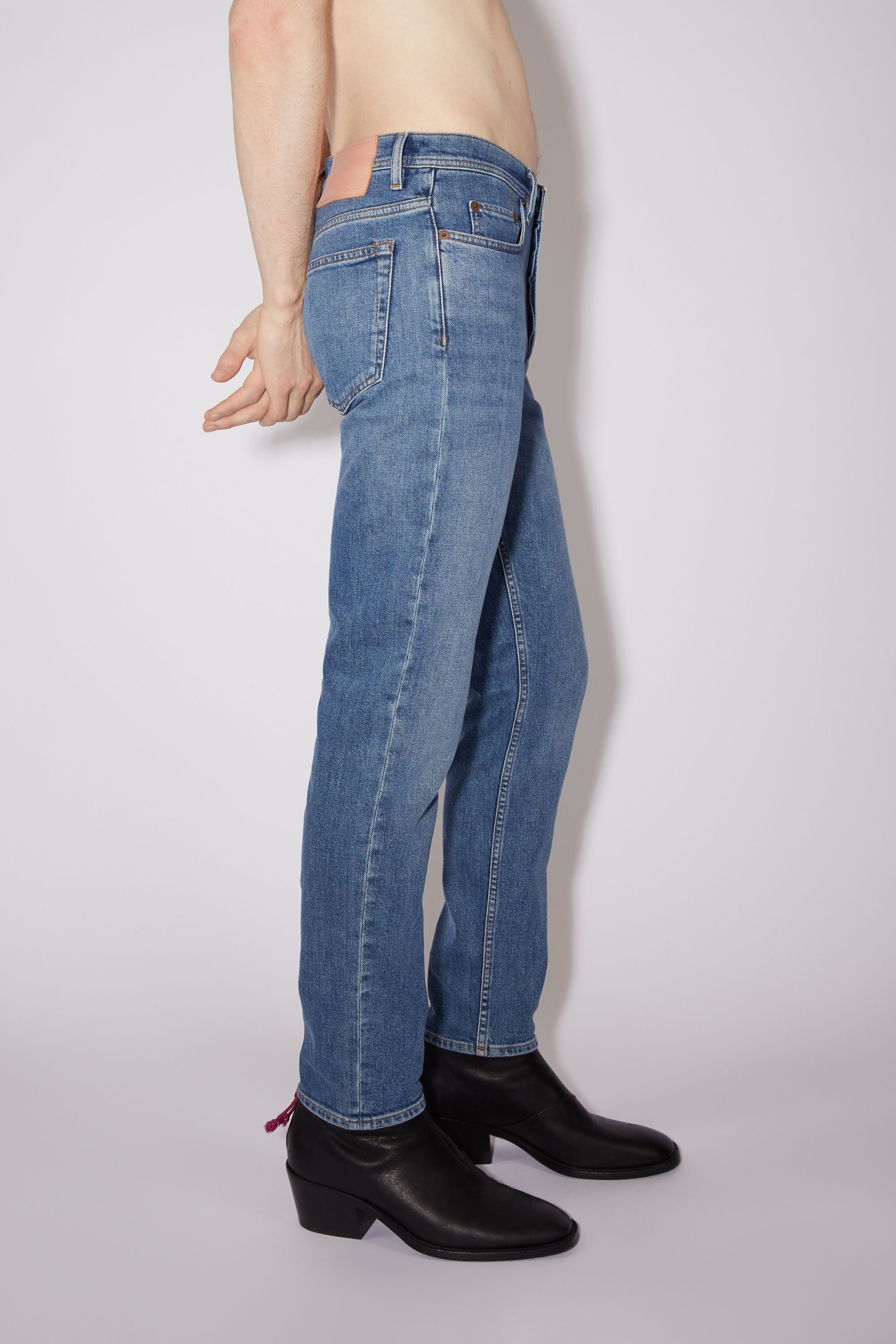 Slim tapered jeans - Mid Blue - 4