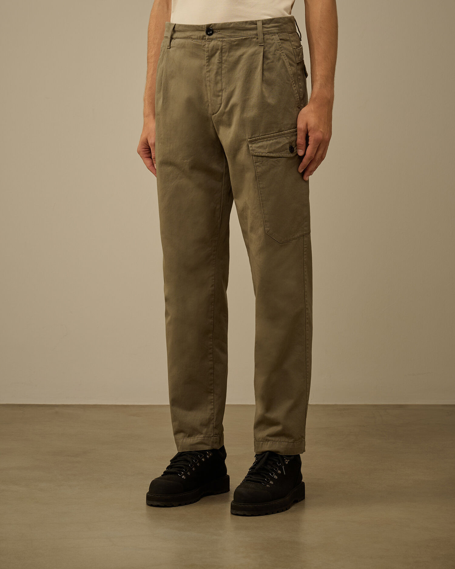 Cotton Gabardine Loose Cargo Pants - 3