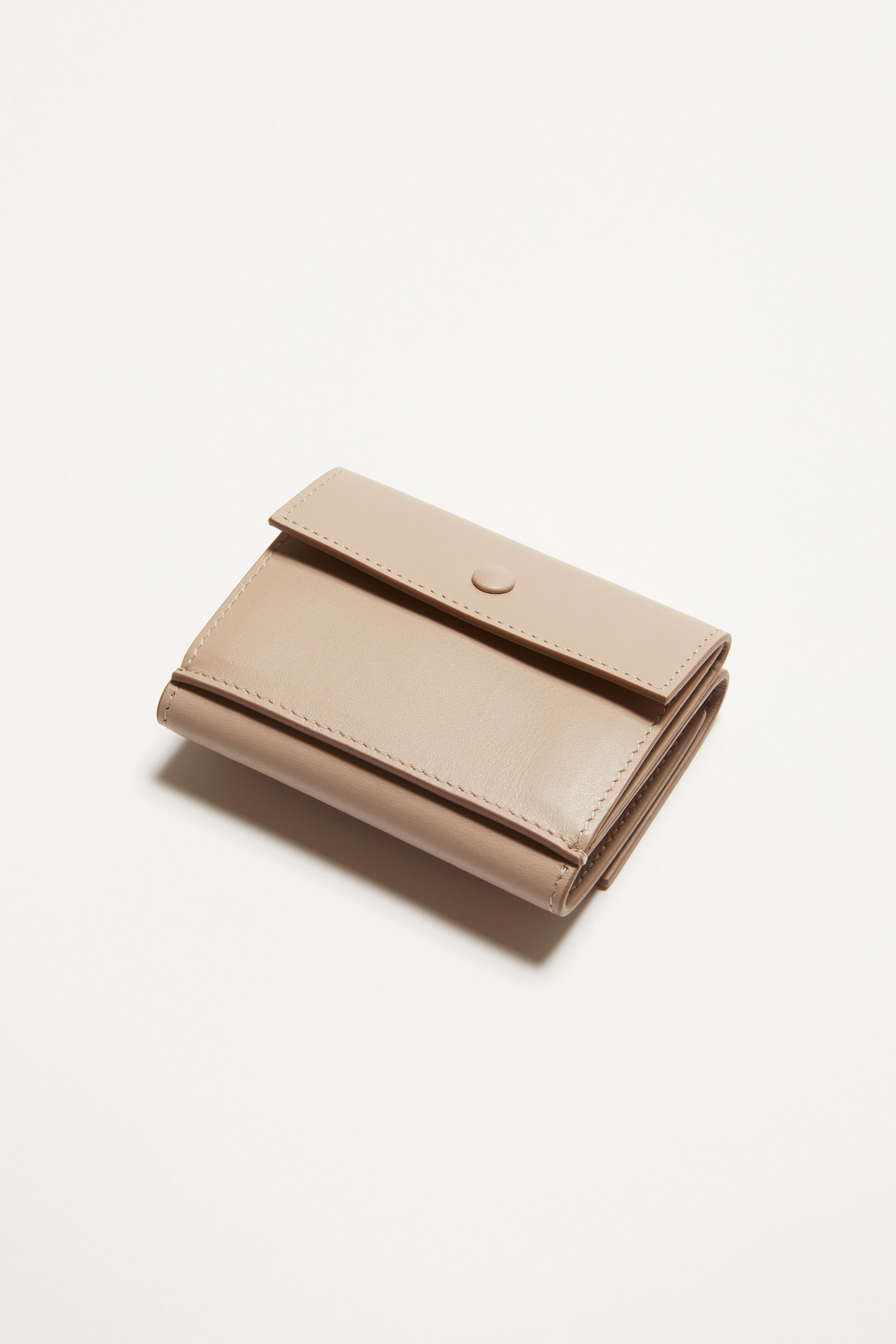 Trifold leather wallet - Taupe beige - 4