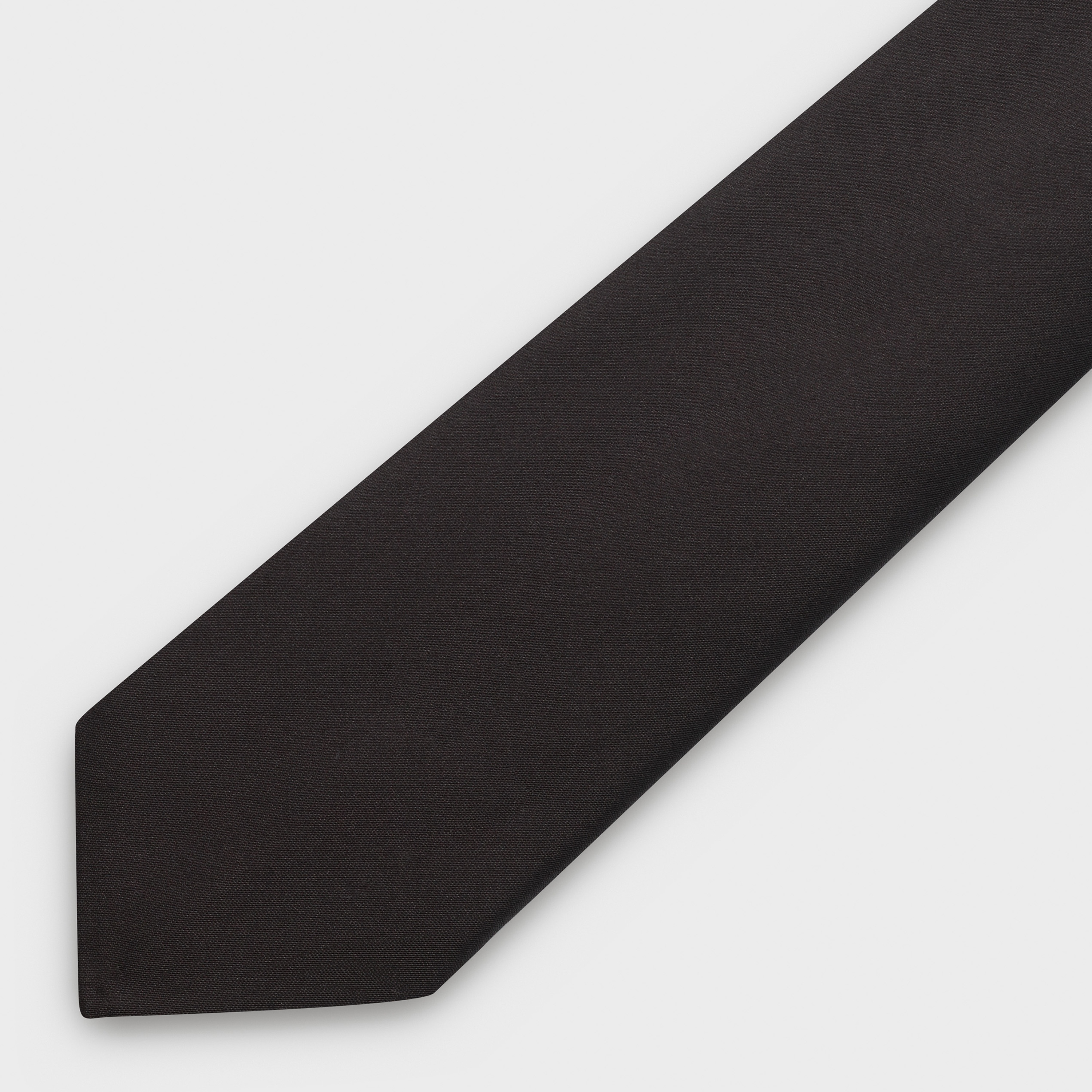 Pointed tip tie in matte satin - 2