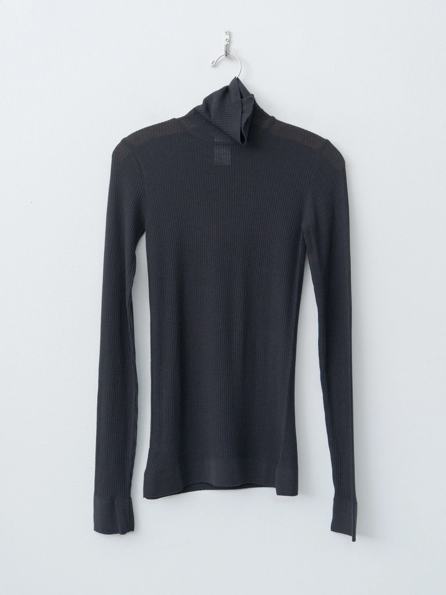 Seamlesss High Neck Top - Granite Black - 1