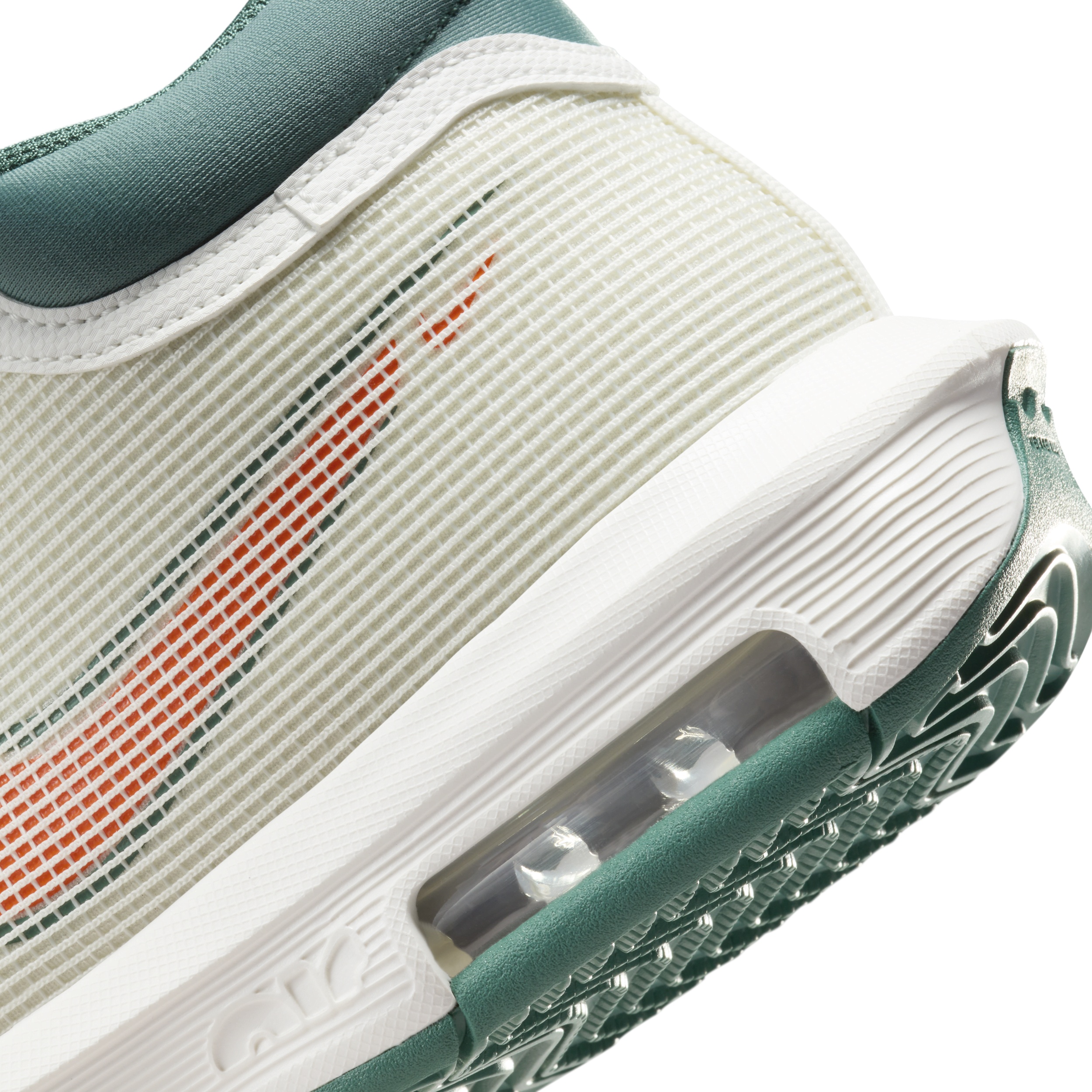 Nike Men's LeBron Witness 8 Basketball Shoes - 8