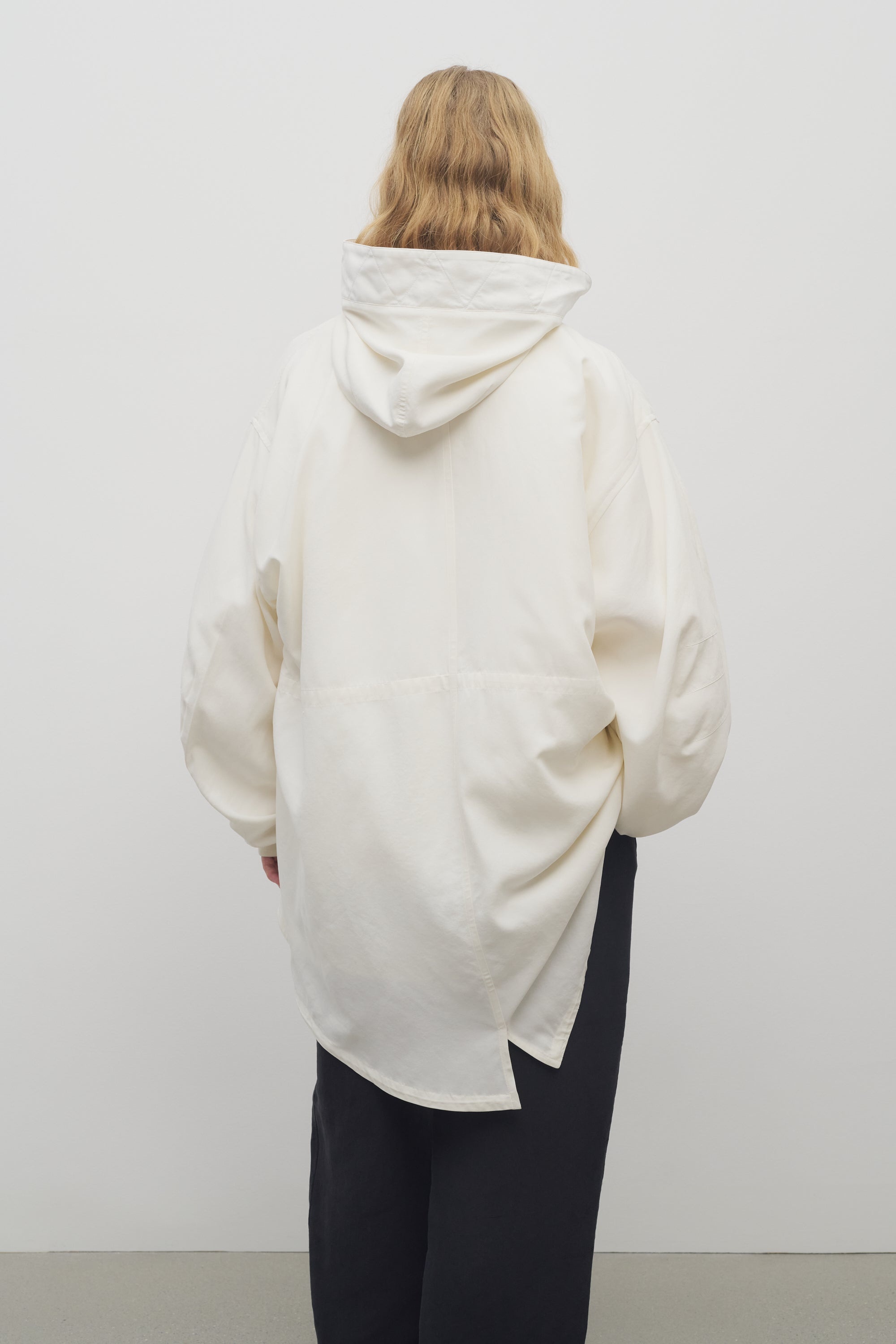 Kemetina Coat in Silk - 5
