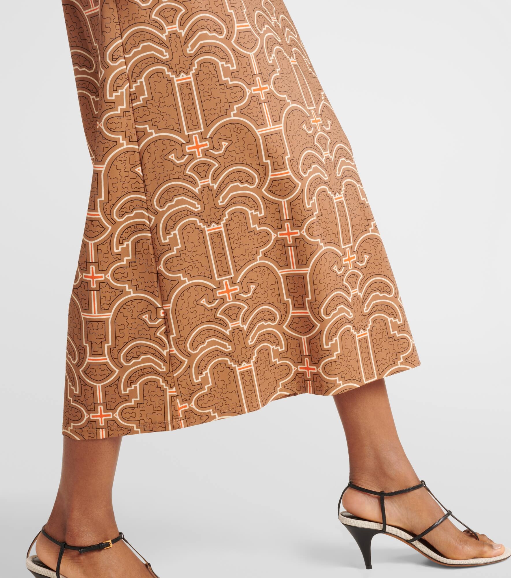 Ring-detail cutout printed maxi dress - 5