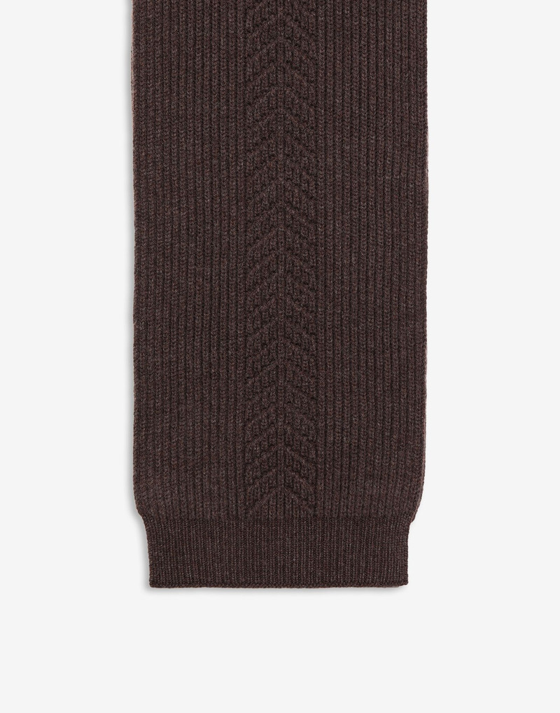 Cable knit wool scarf 3